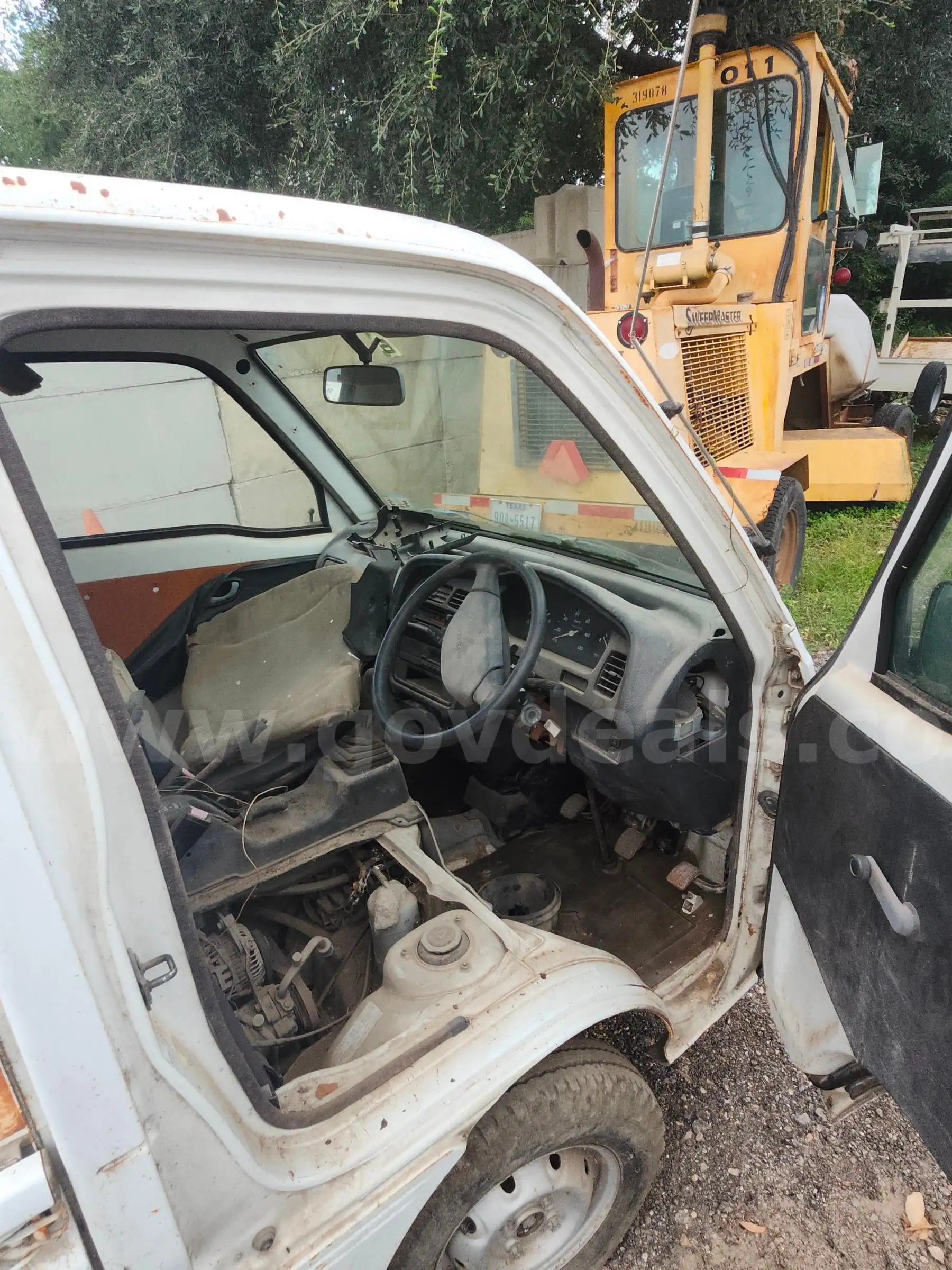 Suzuki V-DD51T