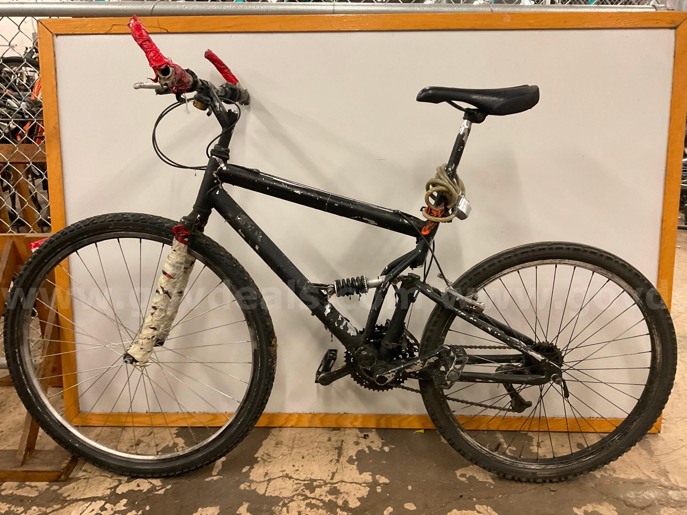 Unknown Brand Bicycle CT 17