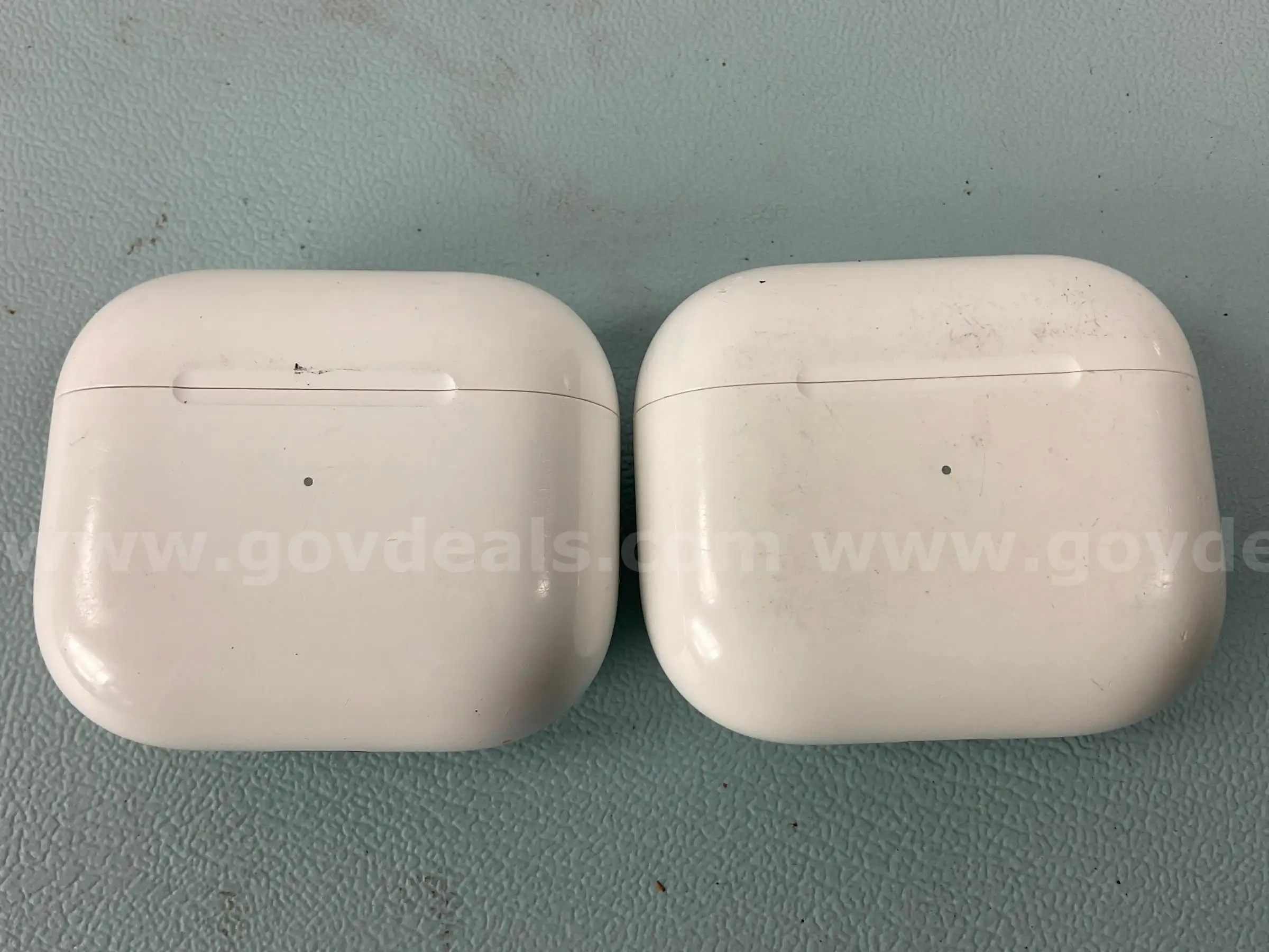 2 - Apple Airpods 3rd Gen Model A2897