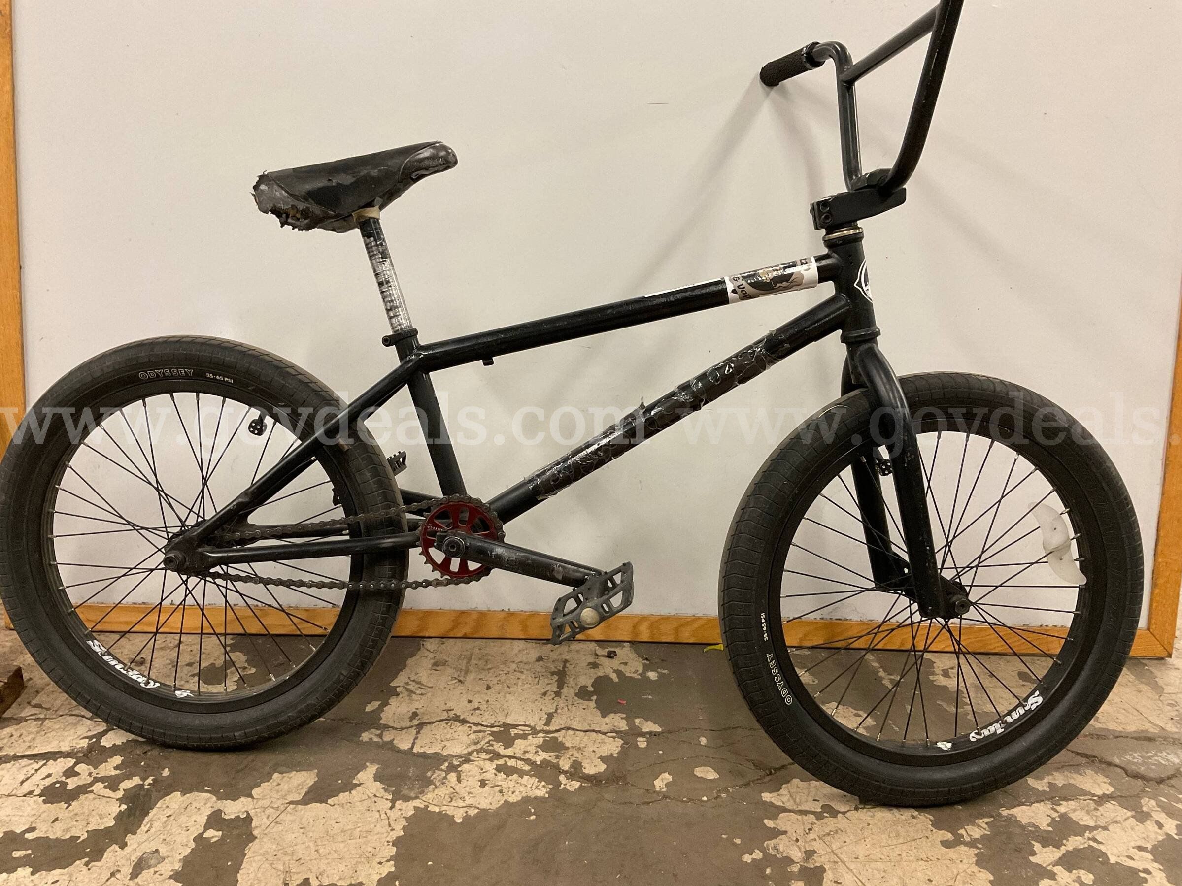 Unknown Brand Bicycle CT 10
