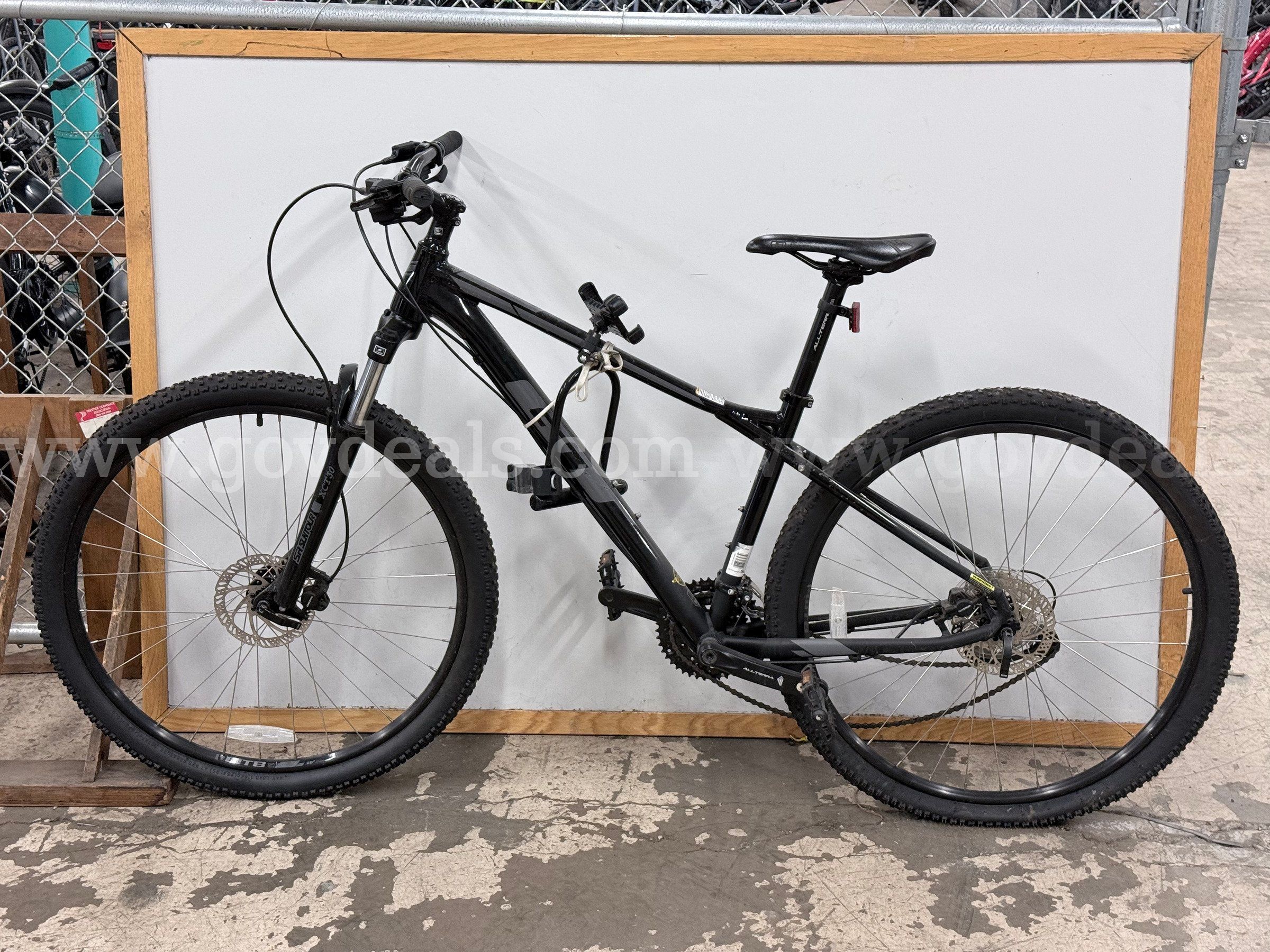 GT Avalanche 29 Bicycle CT 17 Size M