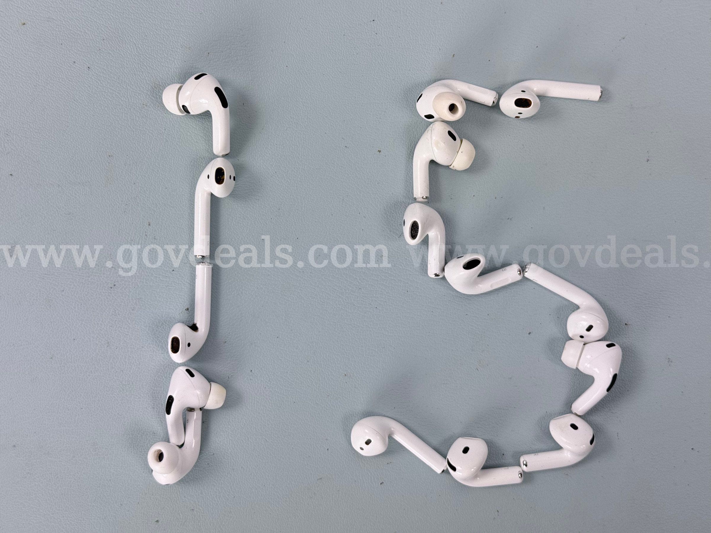 15 - Apple Airpod Earbuds Untested