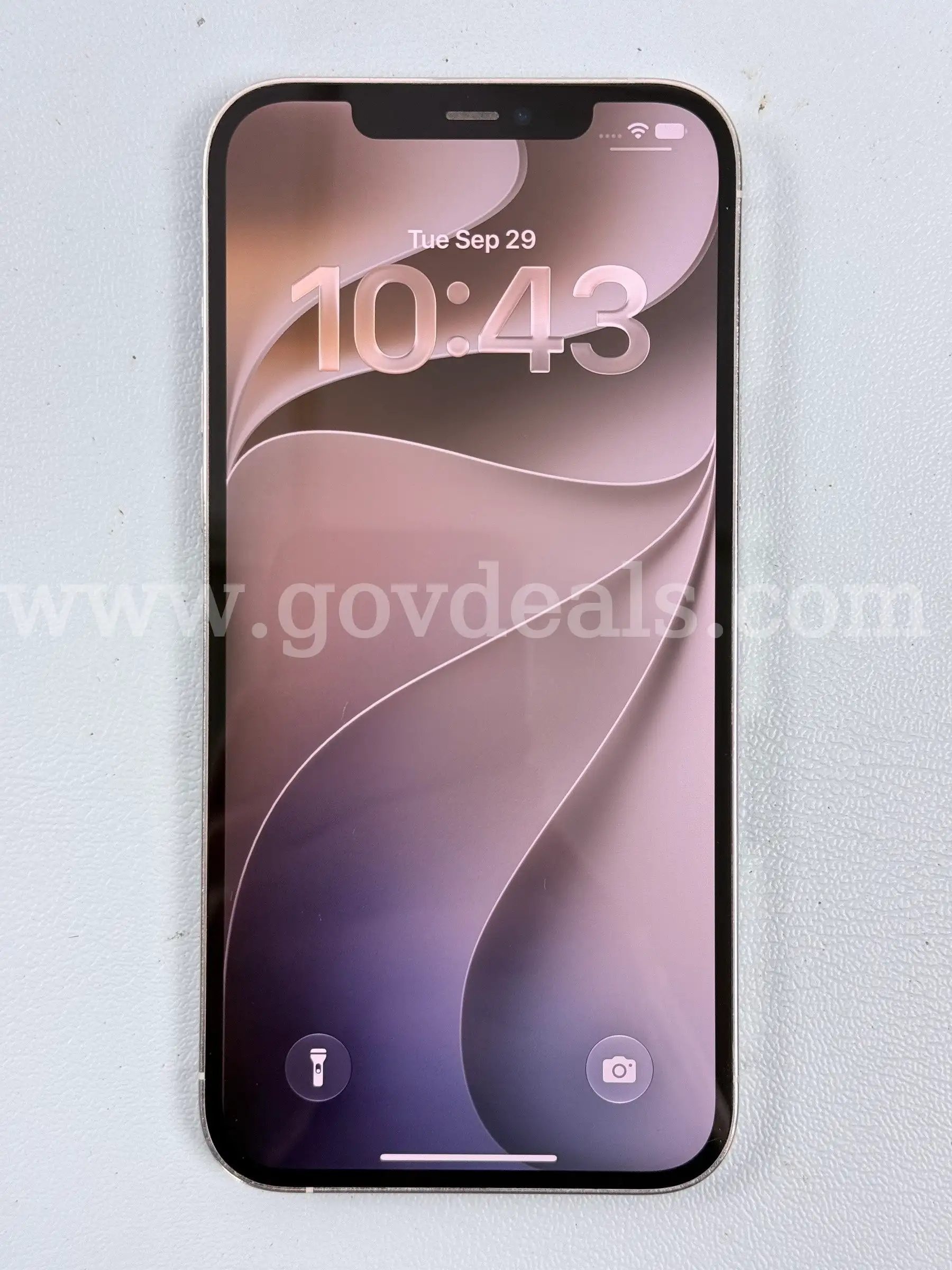 Apple iPhone (Unlocked) 12 Pro Max A2342 128 GB IMEI 351732271328612 (Powers On)