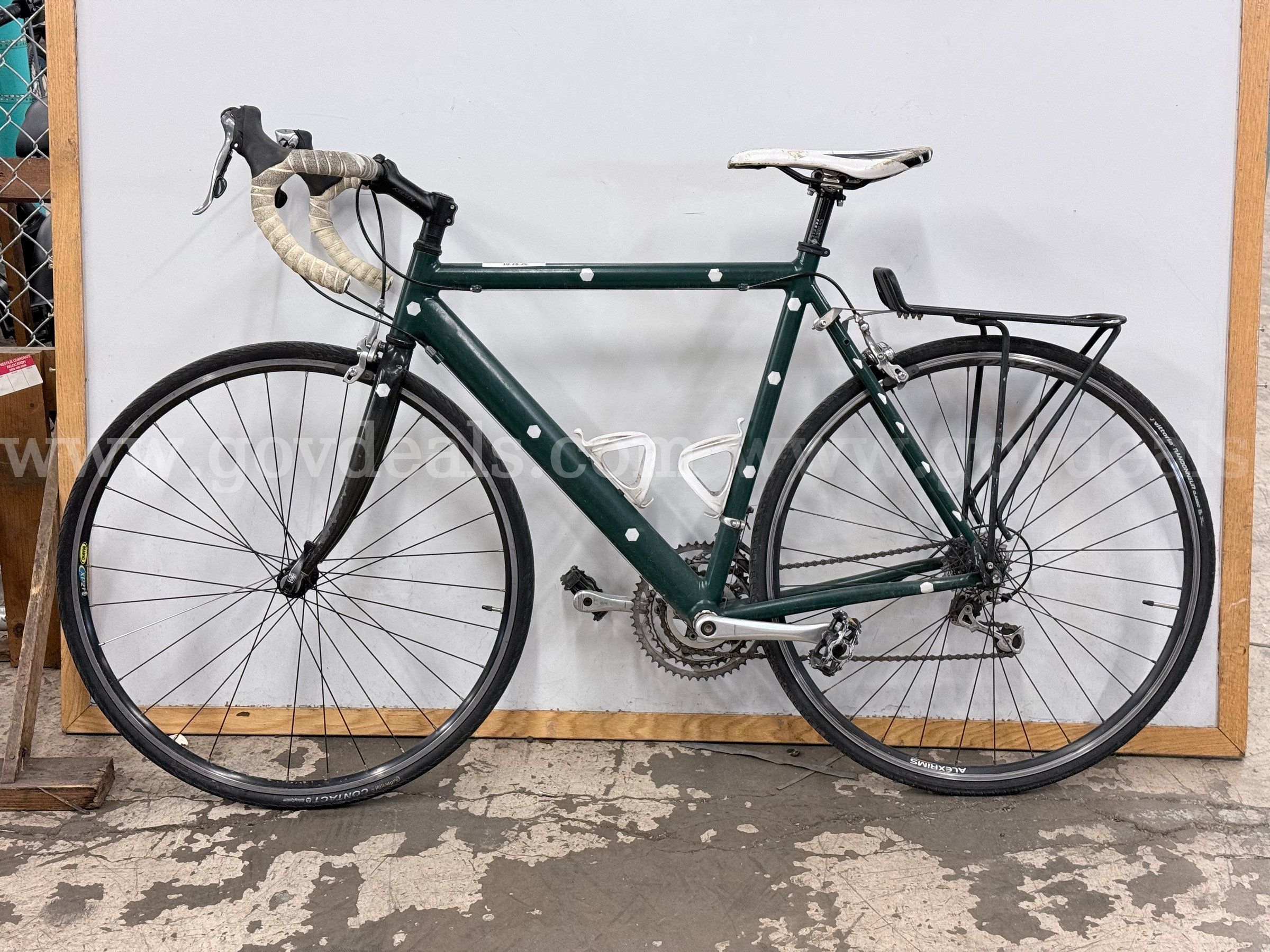 Unknown Brand Bicycle CT 22