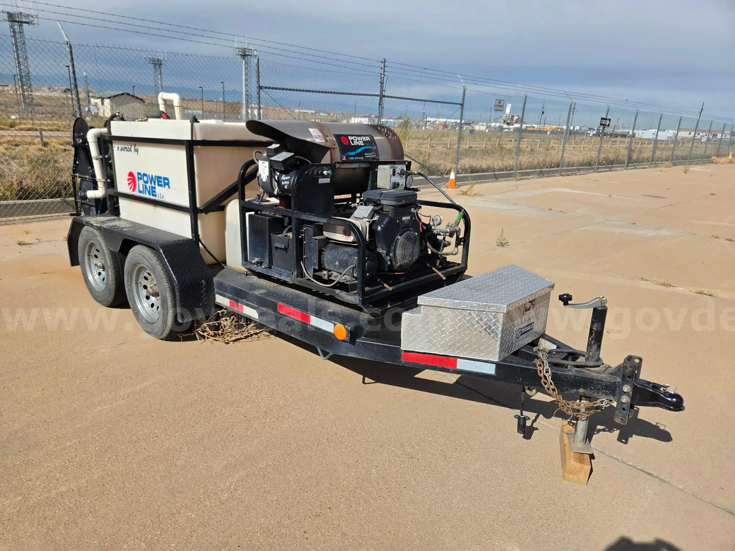 2017 Powerline USA MF-12-4WTBH Pressure Washer Trailer