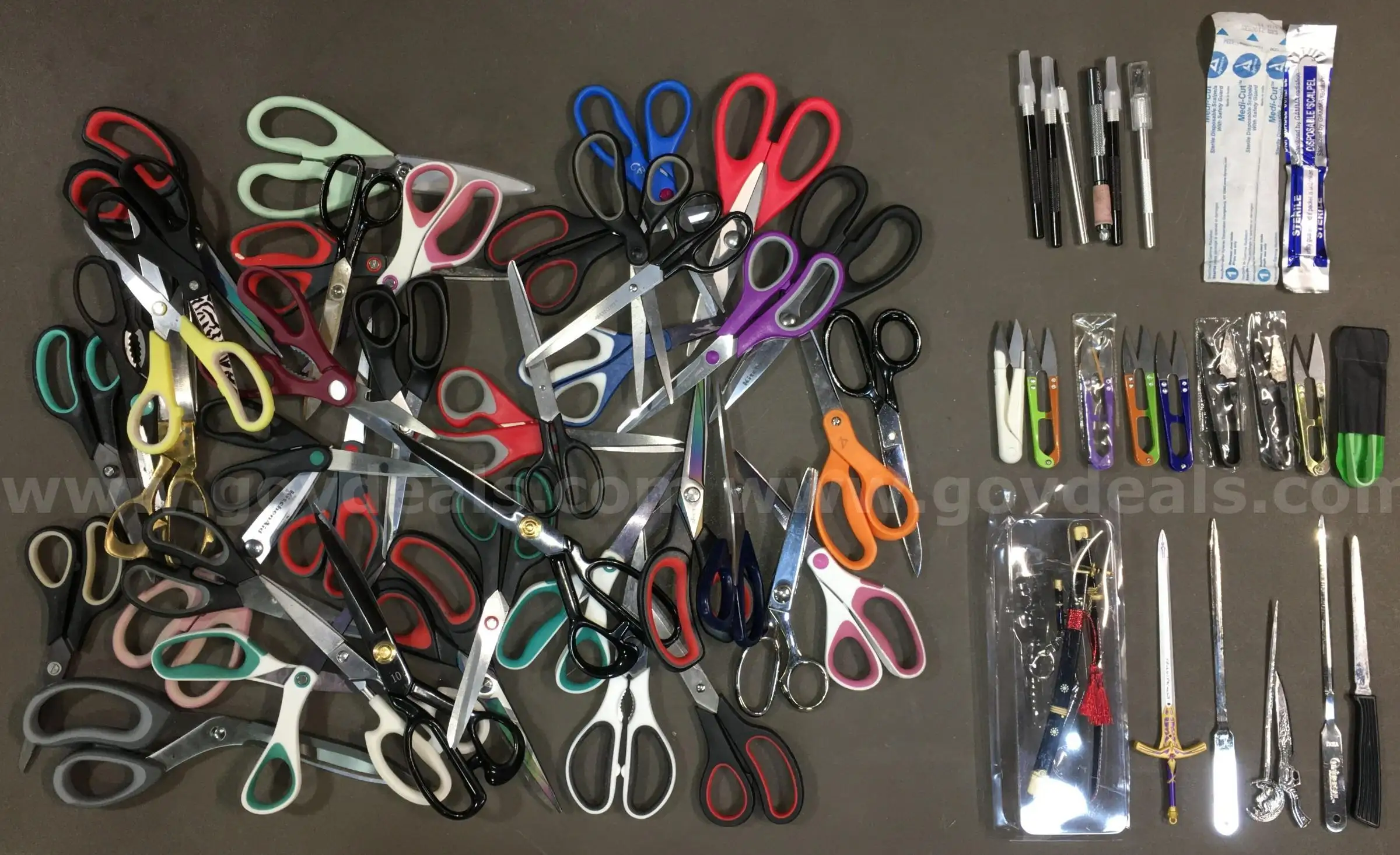 Scissor Letter Opener & Misc Crafting Tools Lot (ID# 46669) (TSA #2) (NO UPC) (10)