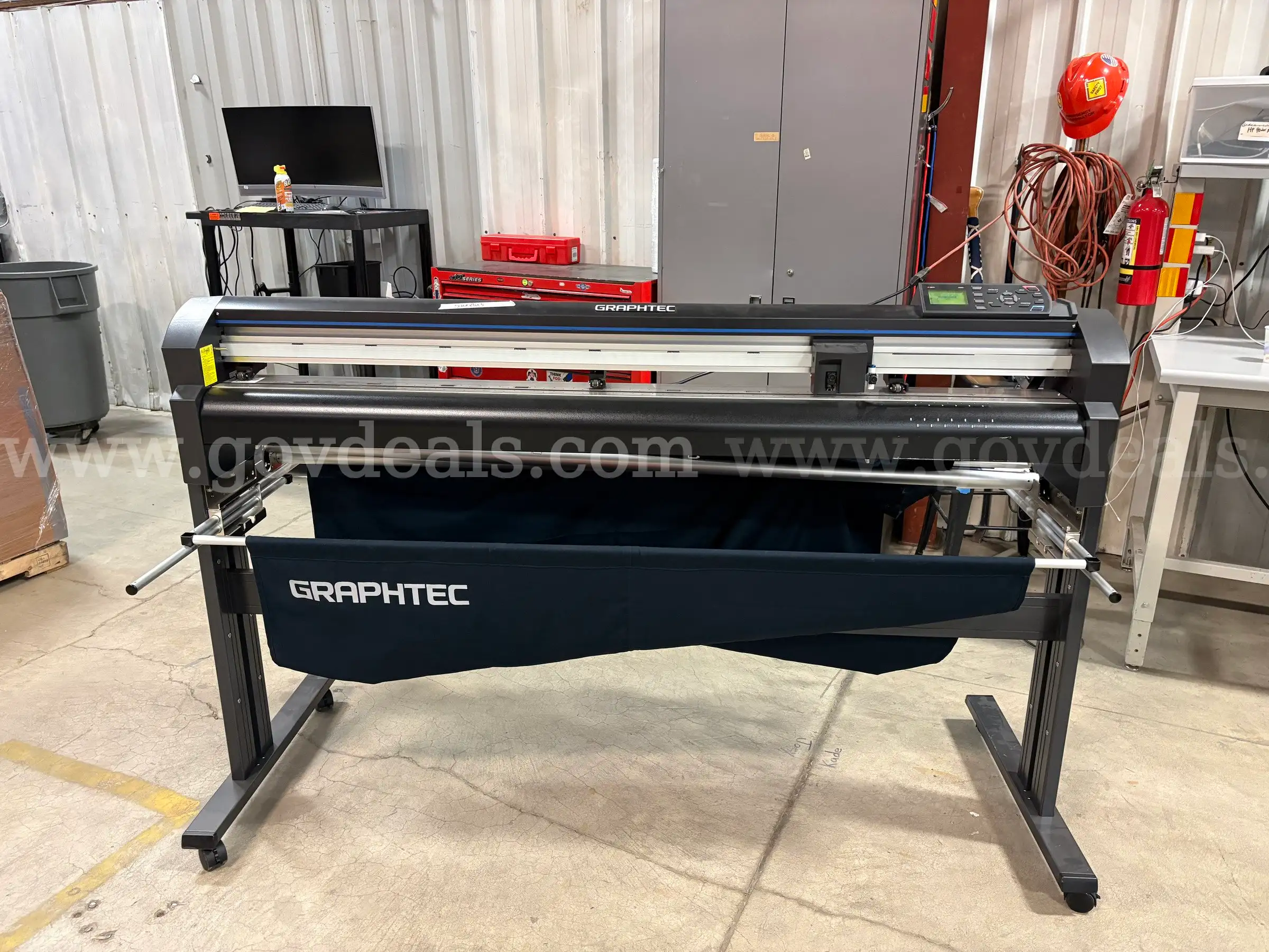 GraphTec Vinyl Plotter Cutter (ID# 47756) (Middle F01) (26-2323-16) 36416