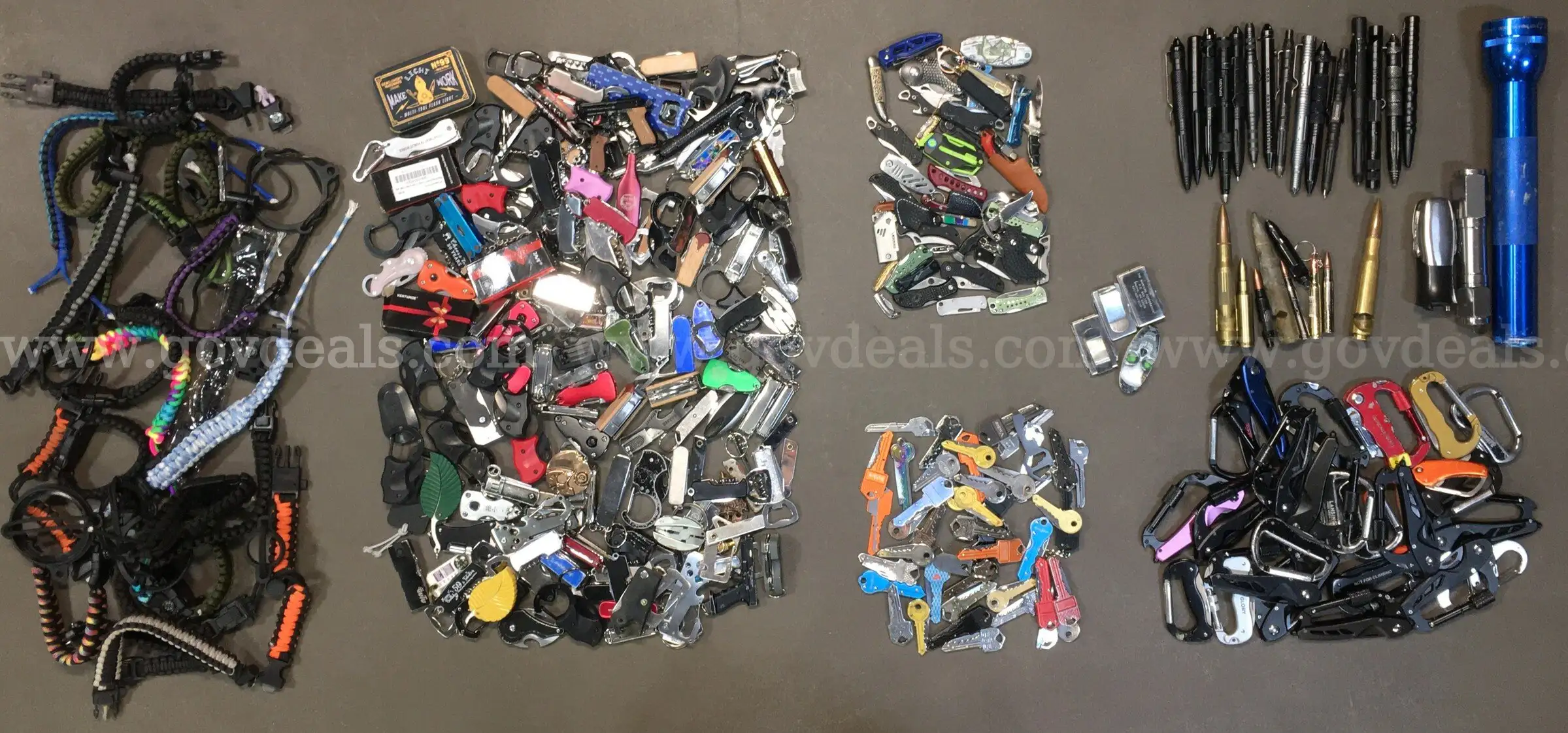 Tactical Novelties Lot Mini Knives Pens & Gear (ID# 48123) (TSA #3) (NO UPC)
