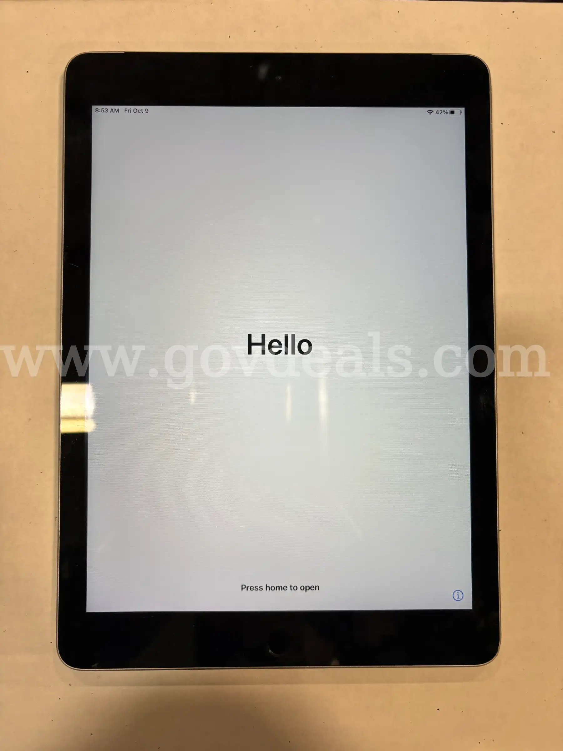 iPad with Cellular | A1823 Model (ID# 48197) (H01-3R) (26-3016-1) 405