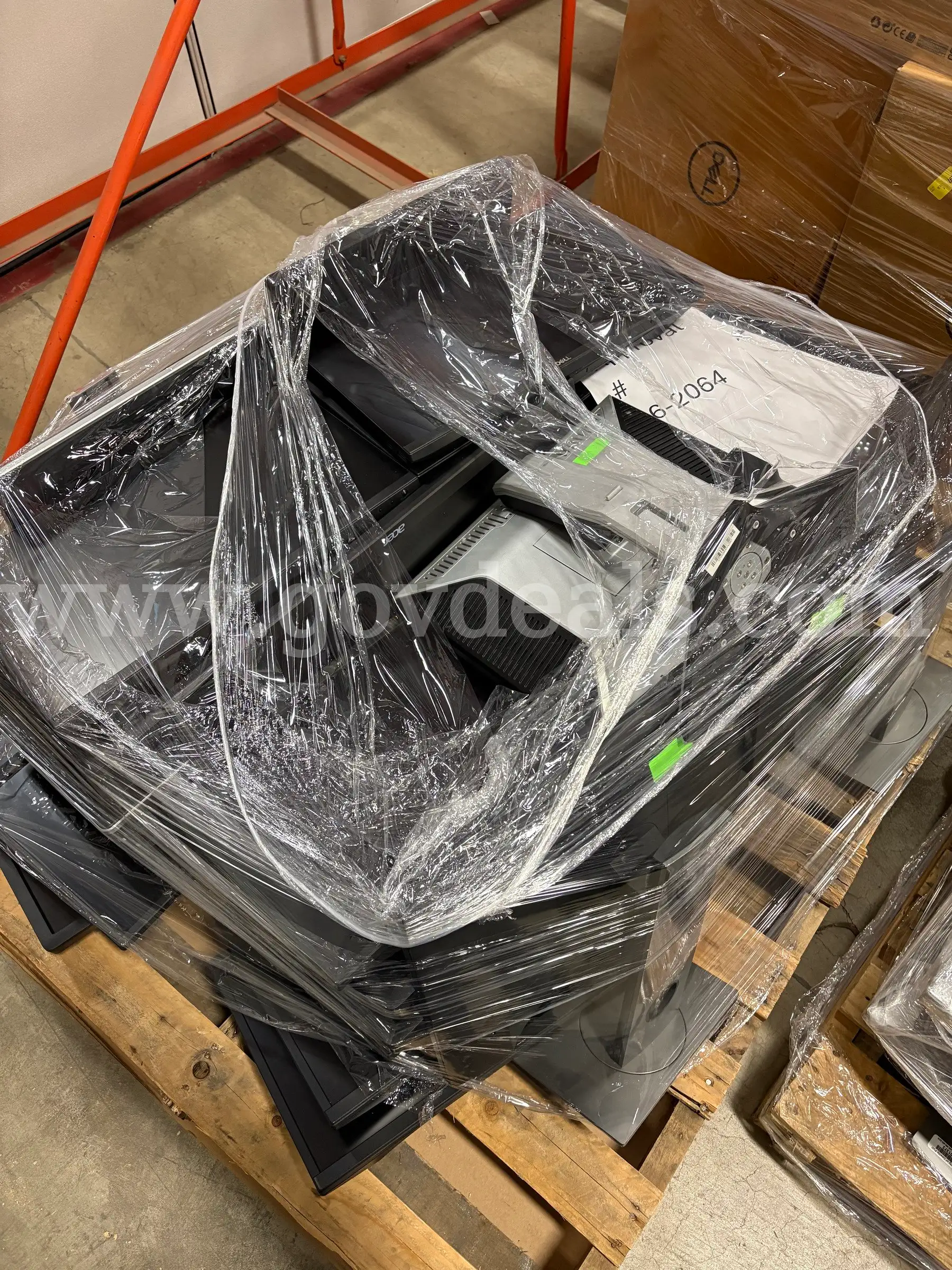 Pallet of Monitors | They Look Good! (ID# 48203) (H10-2L) (26-2064-4) 30800