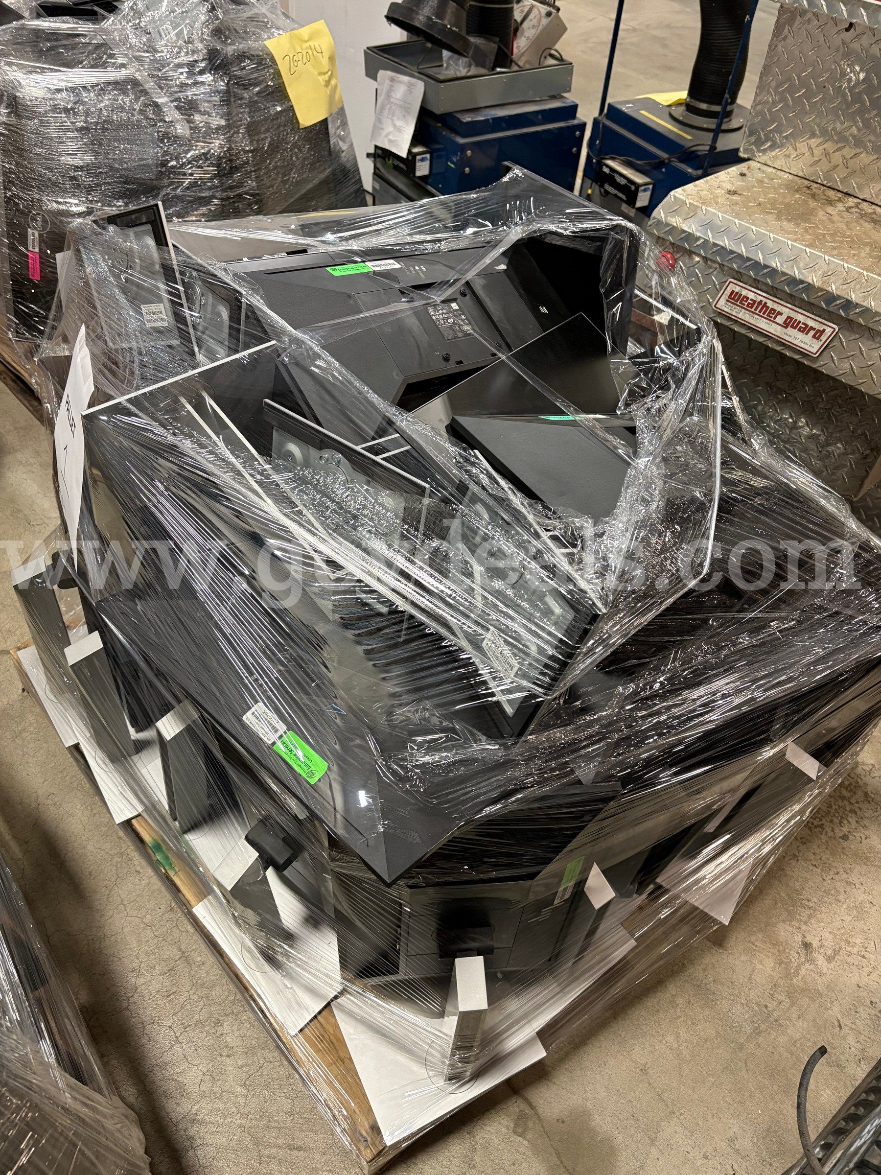 Pallet of Monitors | They Look Good! (ID# 48323) (I13-2R) (26-2802-1) 465