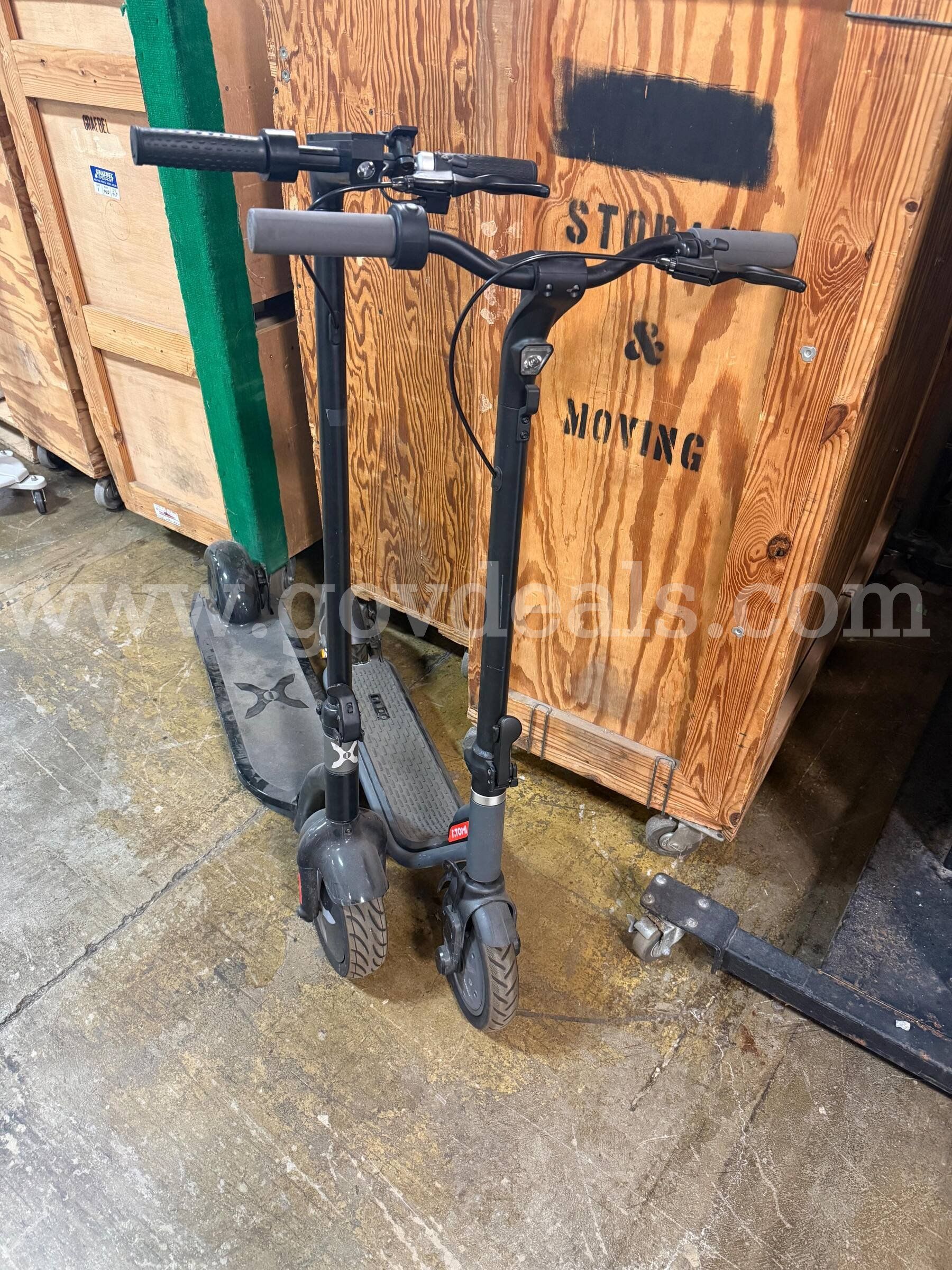 Lot of 2 Electrical Scooters Hover 1 and Atomi Electric Scooters