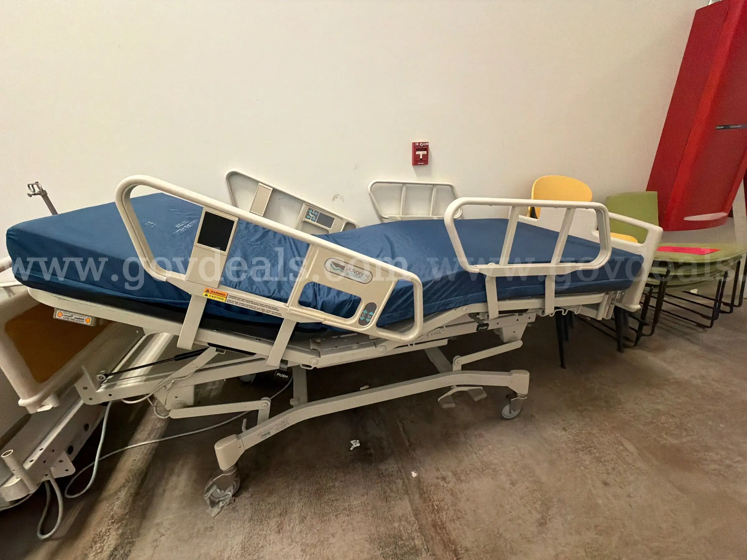1 Hill-Rom Advance Series Hospital Bed