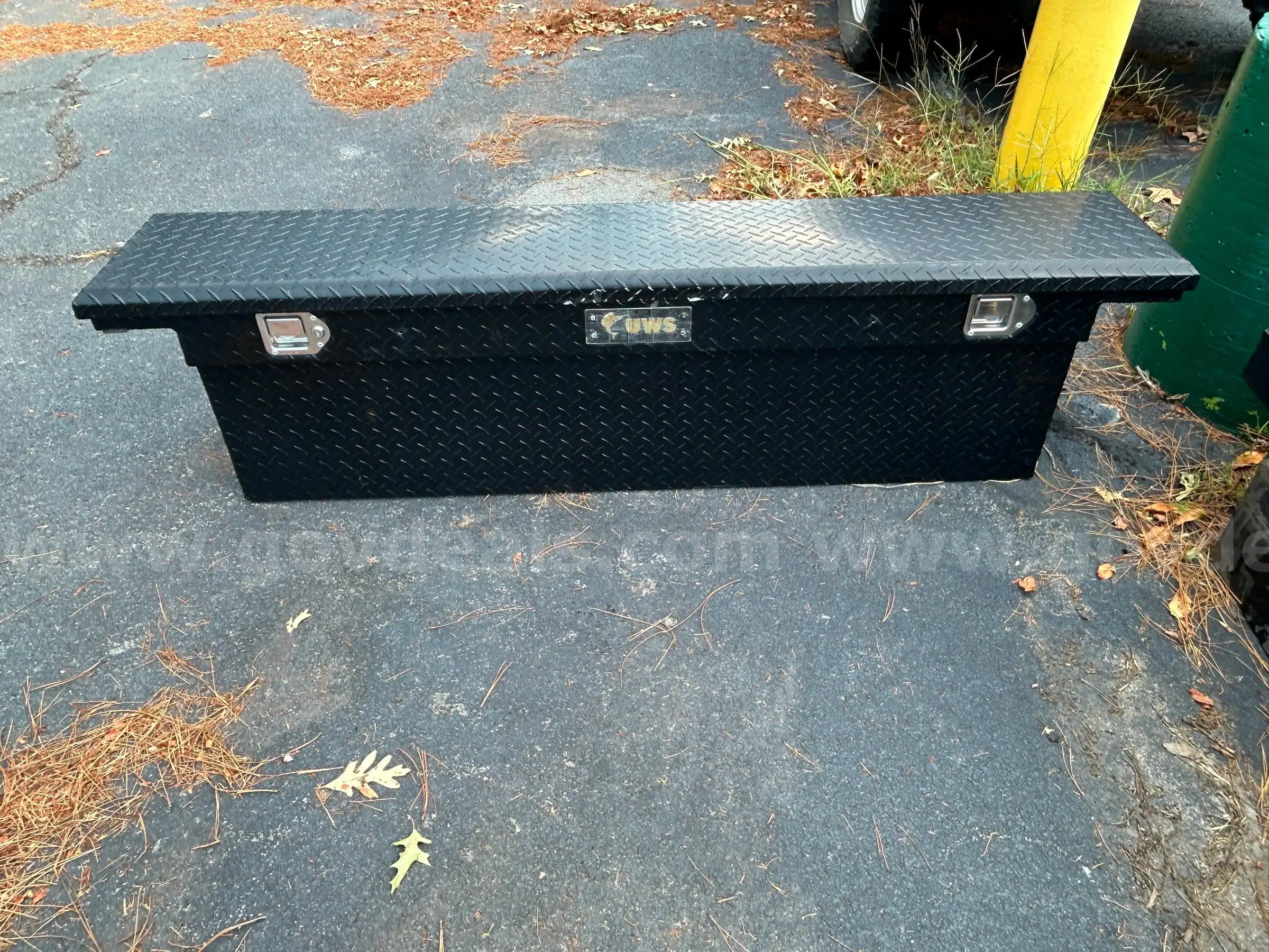 UWS 69 Black Aluminum Crossover Truck Tool Box