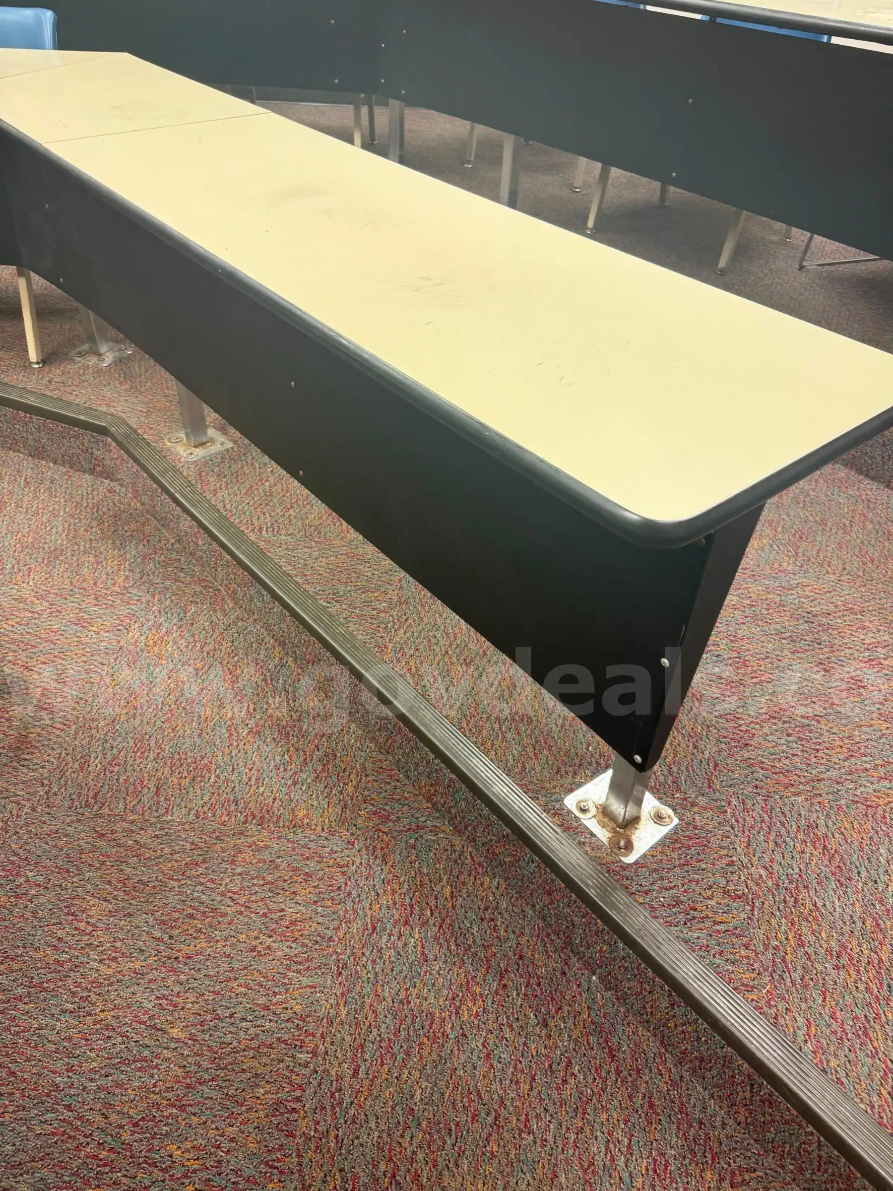 One lot of office furniture