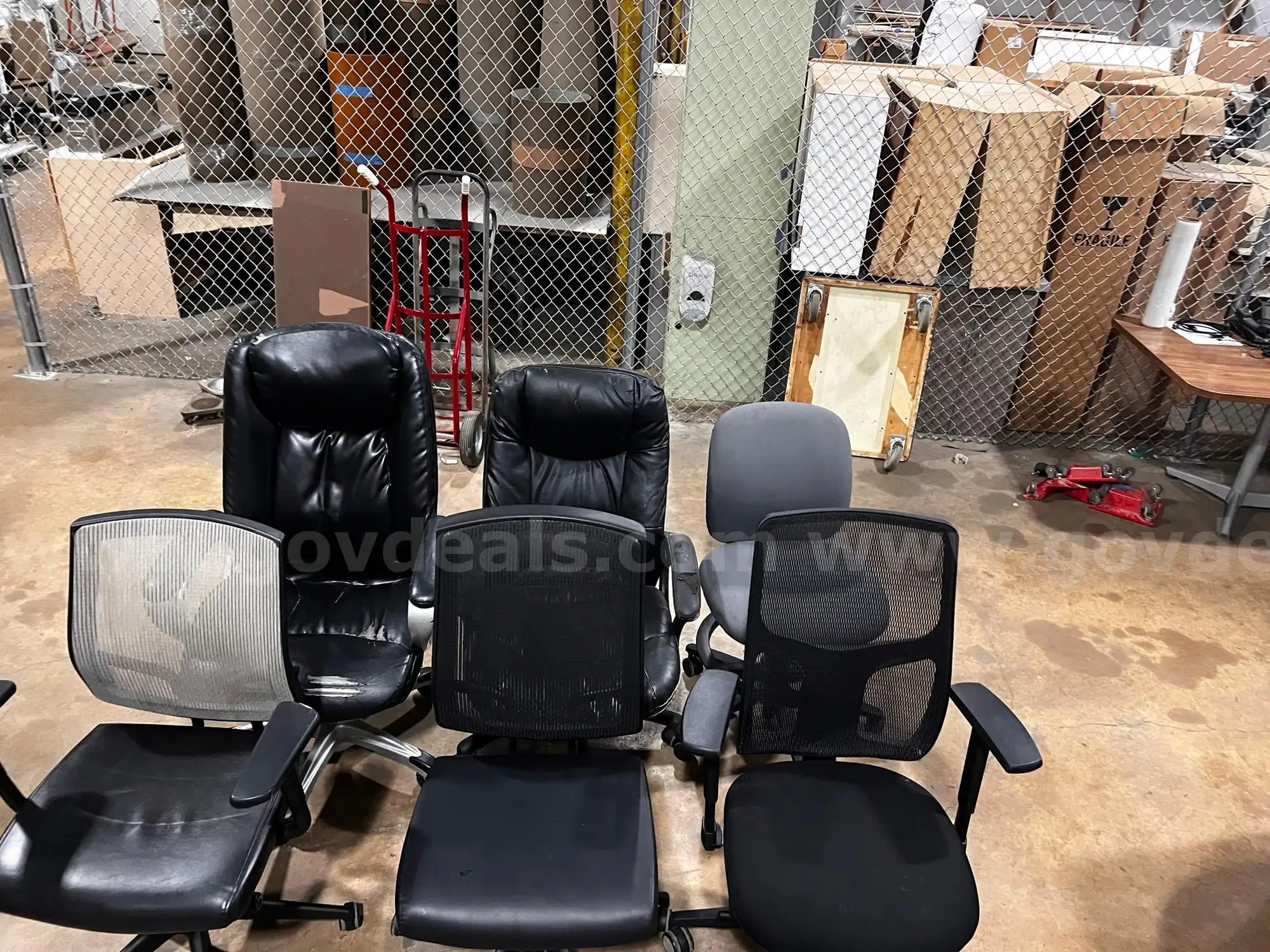Lot of 6 Rolling Office Chairs