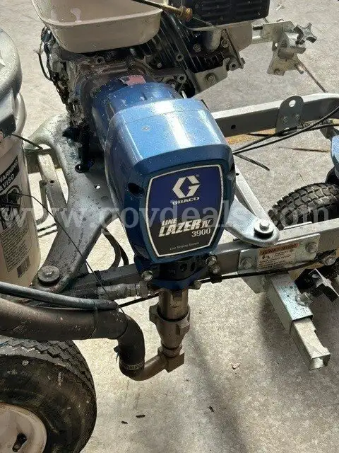 gas powered line striper