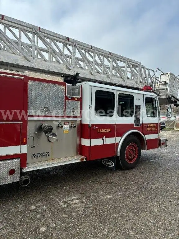 1992 Emergency One Ladder Truck