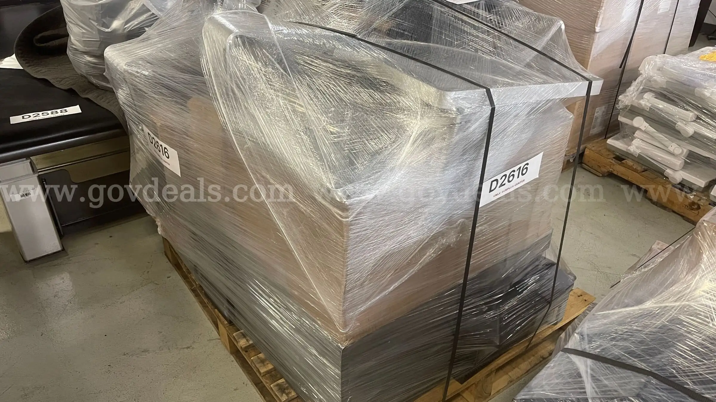 LOT 1 Pallet SALVAGE Computers & Accessories UNTESTED