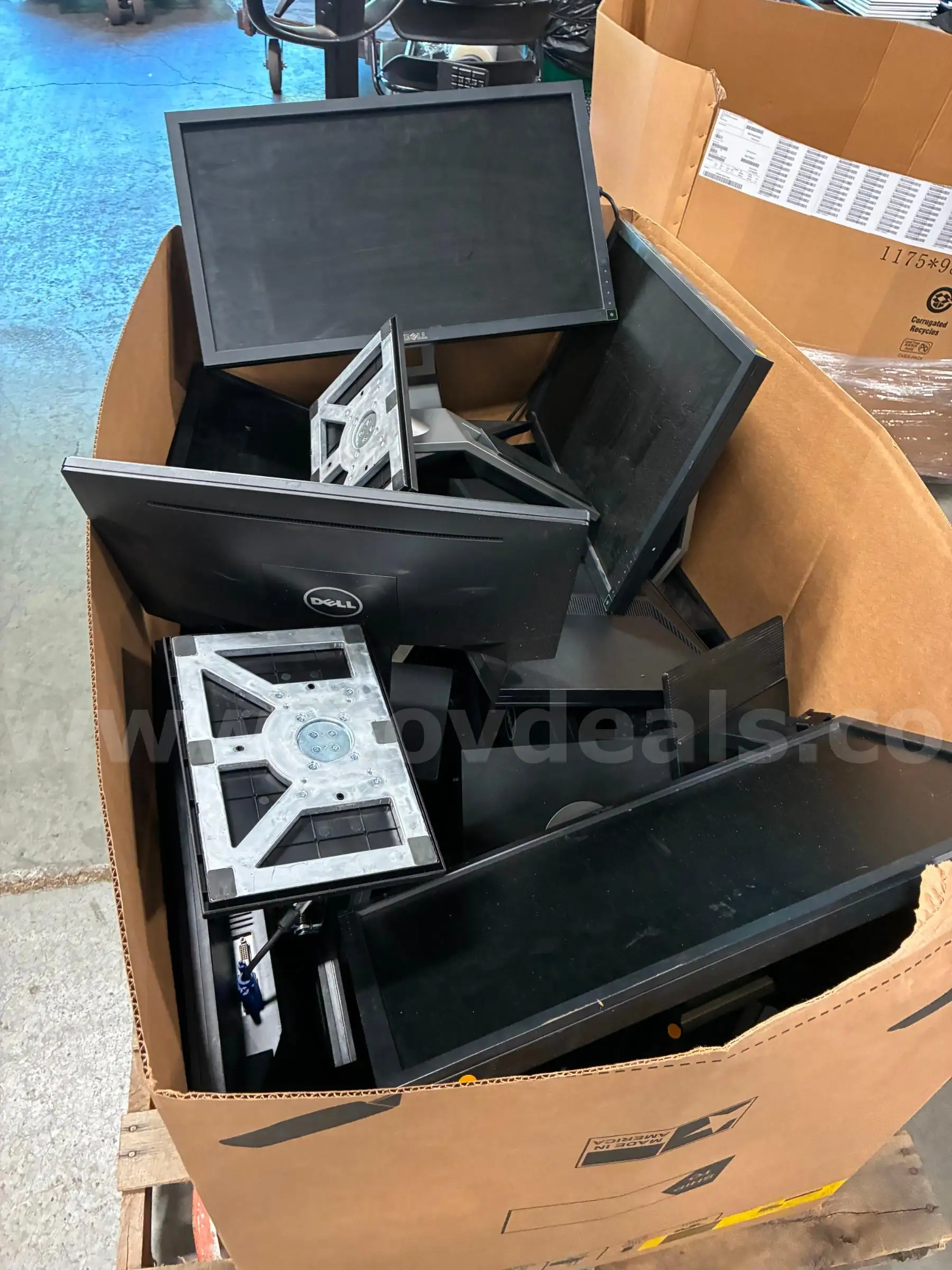 1 Pallet of Dell Computer Monitors some keyboards