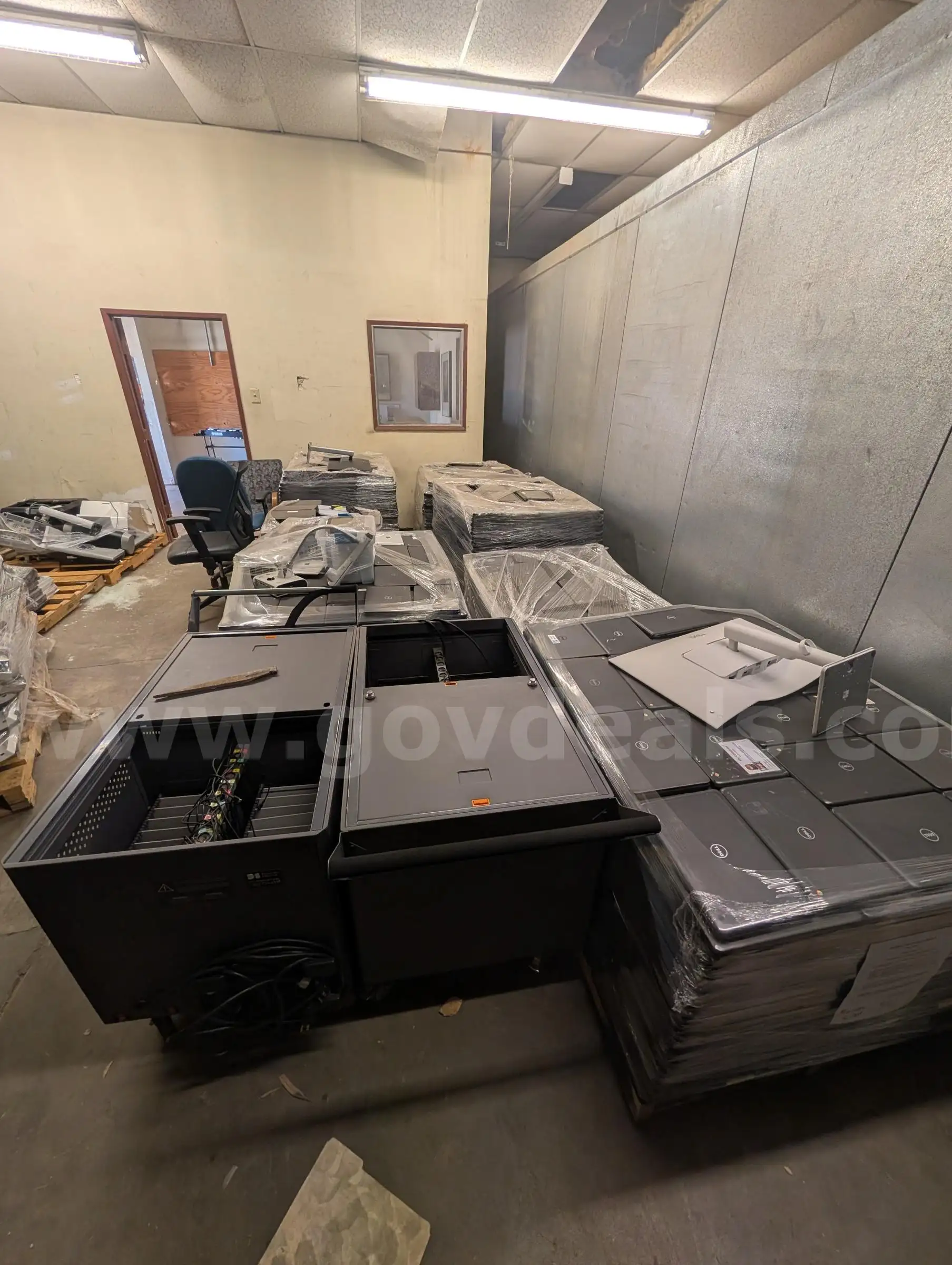 1 lot of miscellaneous e-waste