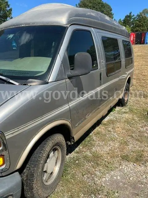 2000 CHEVROLET EXPRESS VAN