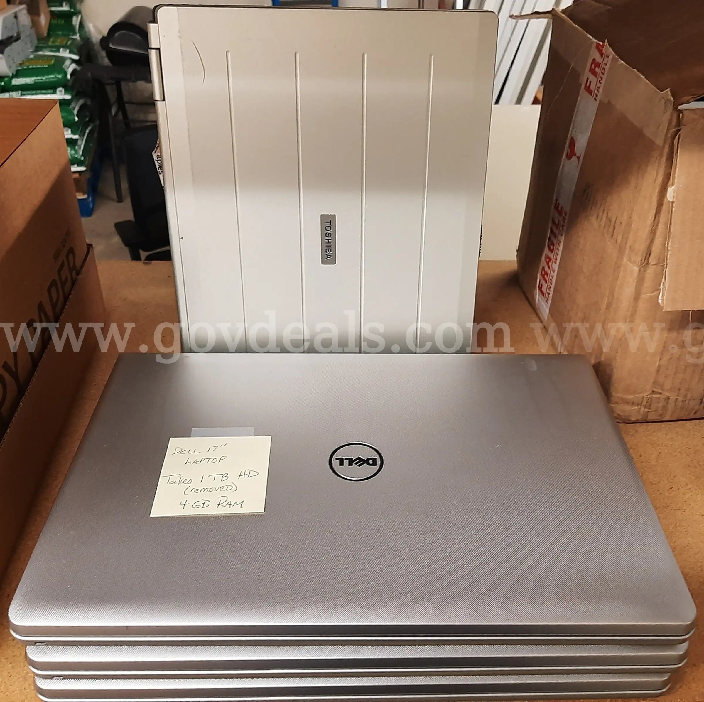 Dell Toshiba Inspiron 17 5 000 Series Tecra A4