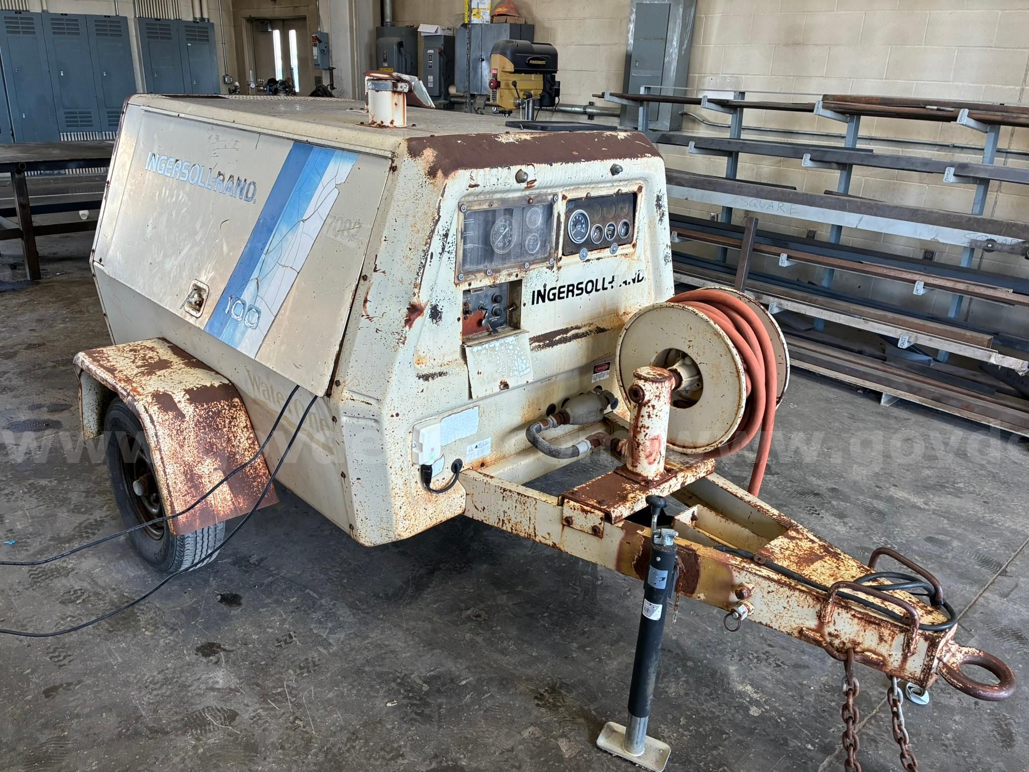 1986 Ingersoll Rand P100WF Towable Air Compressor