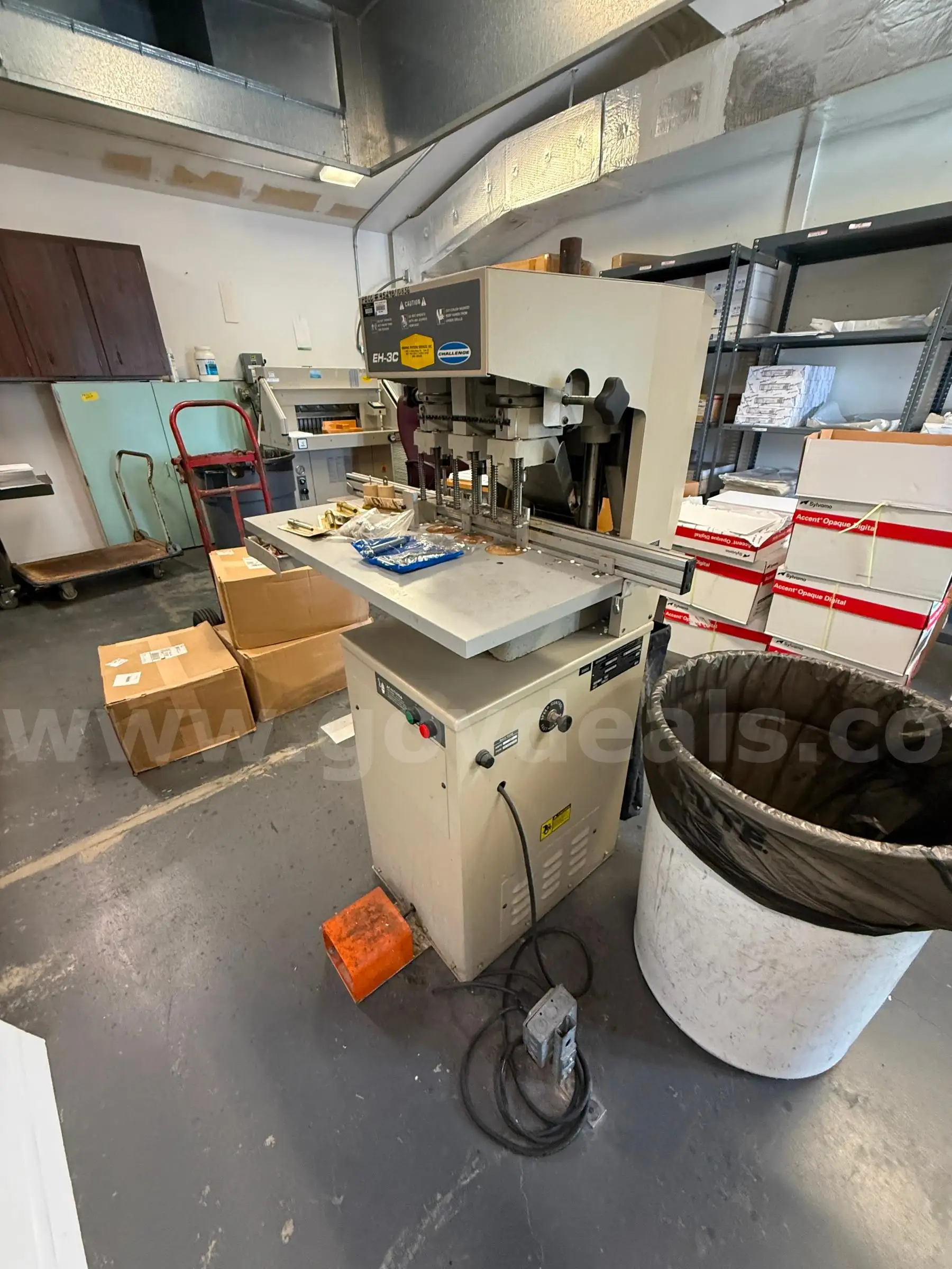 Challenge Machinery EH-3C Three-Spindle Paper Drill