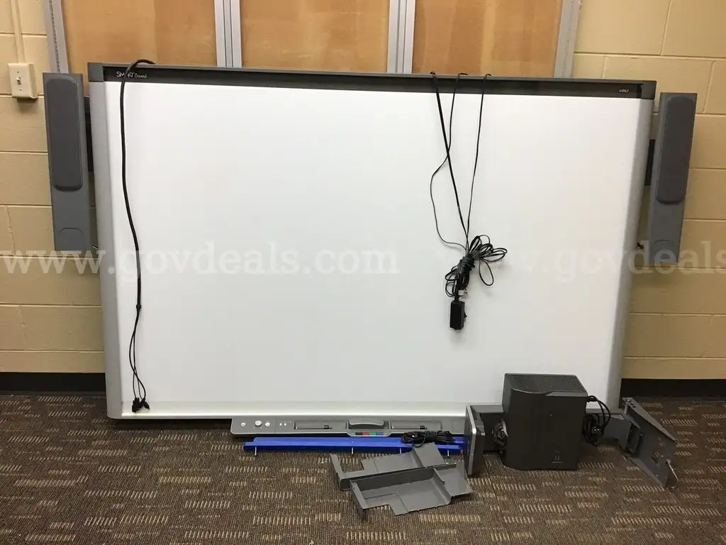 1 Smart Board