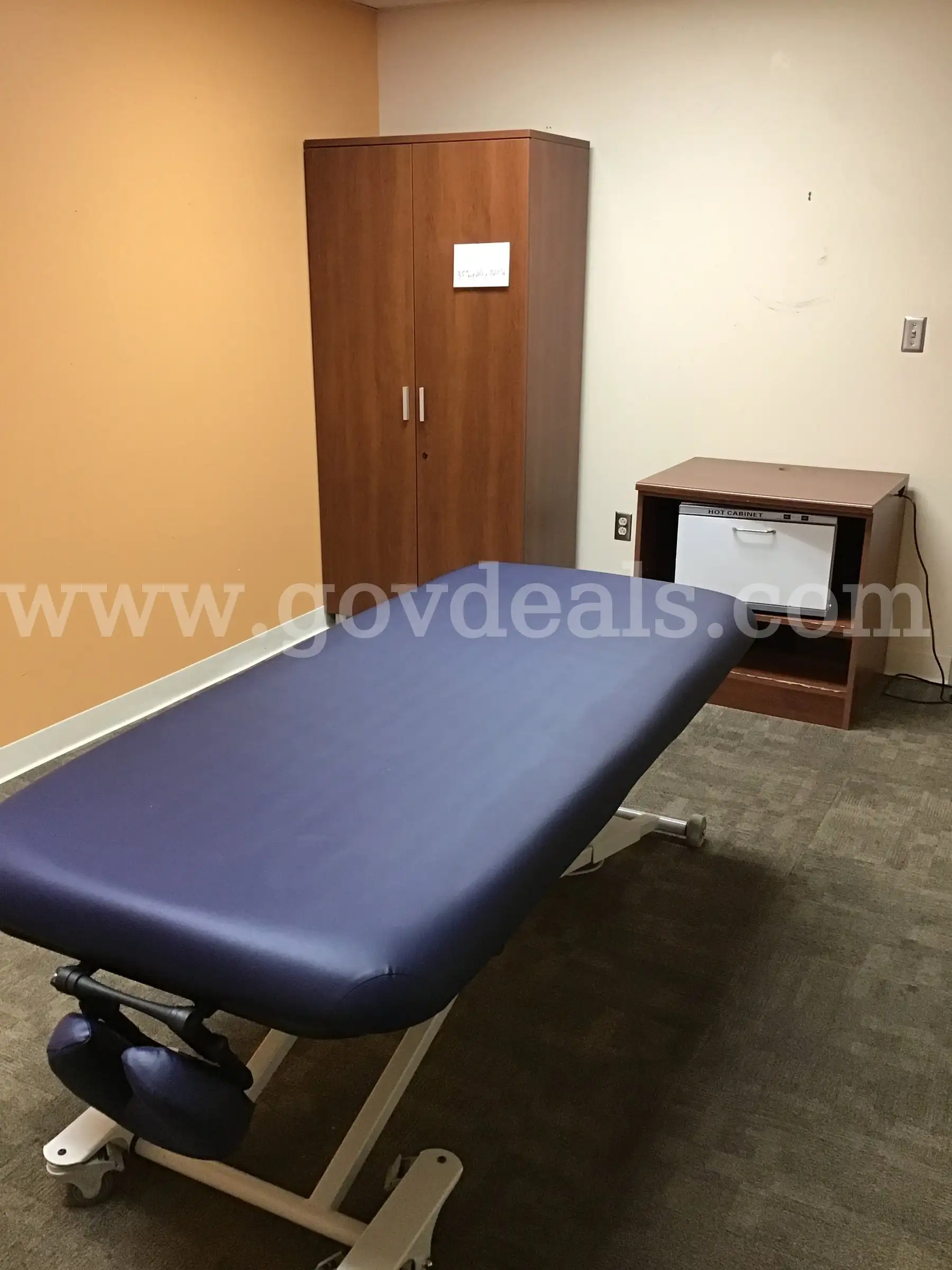 1 Electric massage bed storage cabinet and a warmer with cabinet