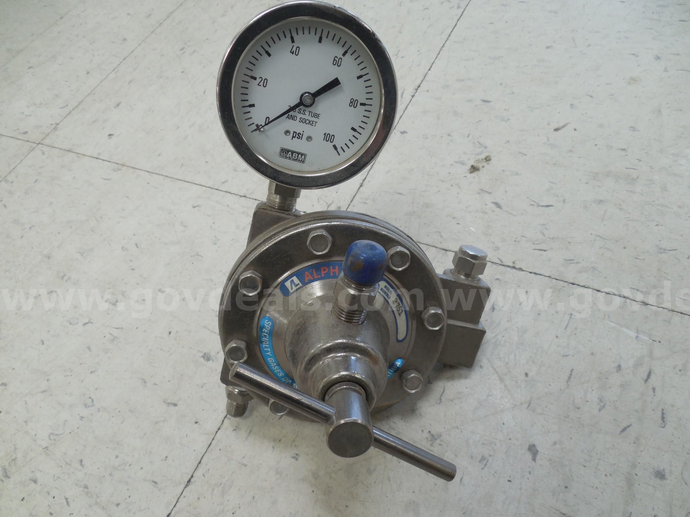 Alphagaz 2761 Multi-Seat Type-O Stainless Steel Gas Regulator with One Gauge