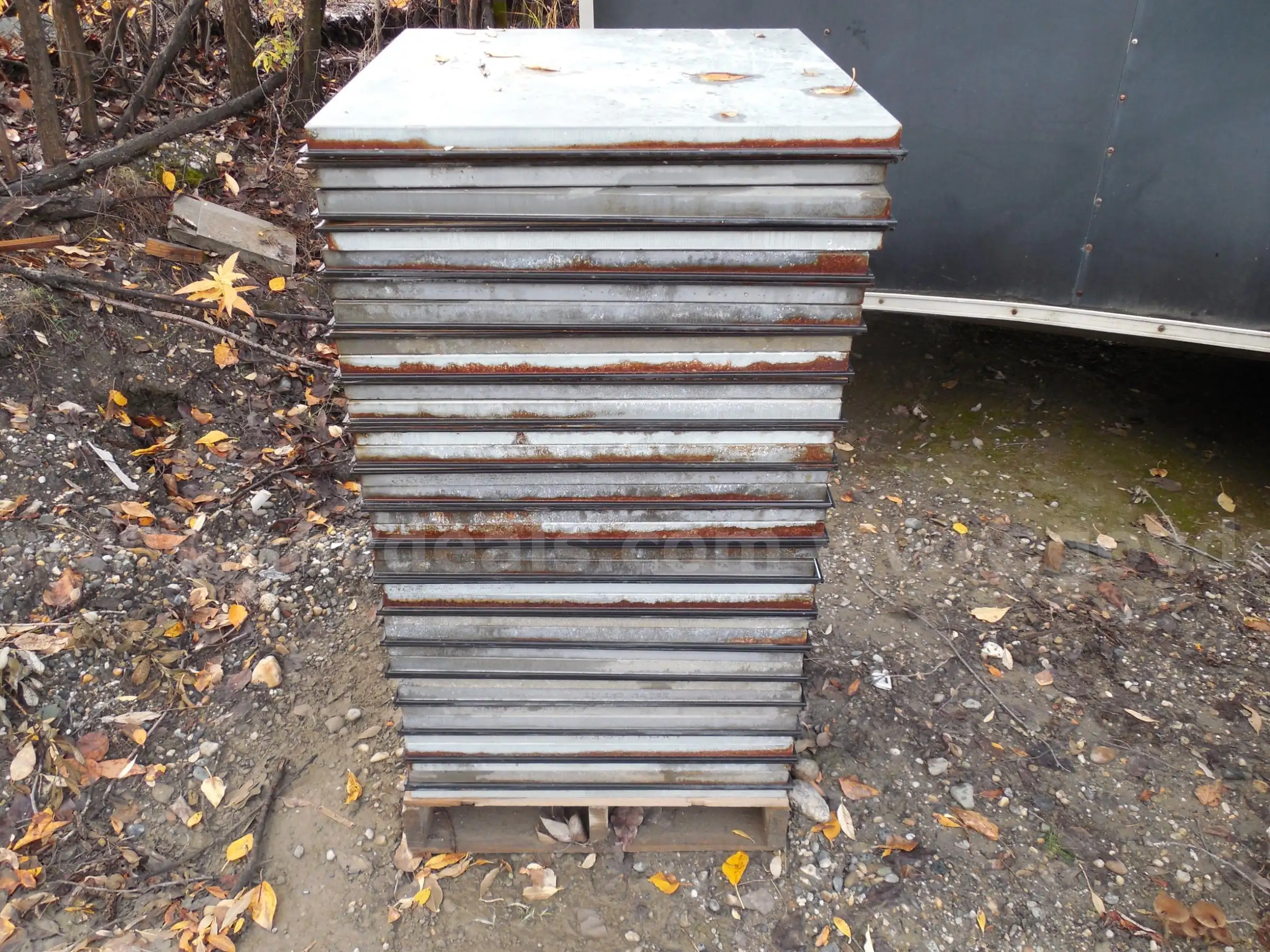 Steel floor tiles - Qty 34 - C