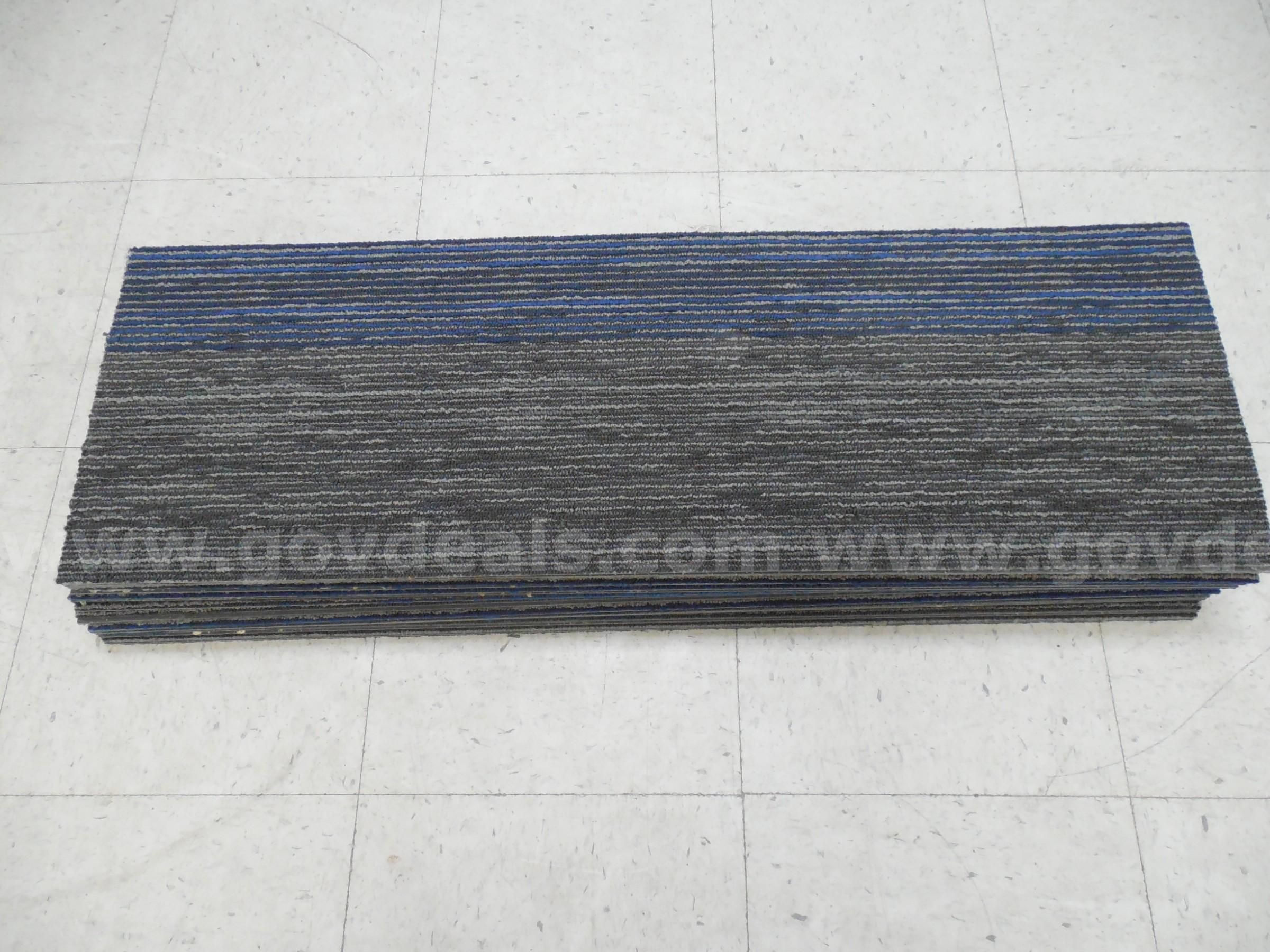 Collection of 20 carpet strips - C