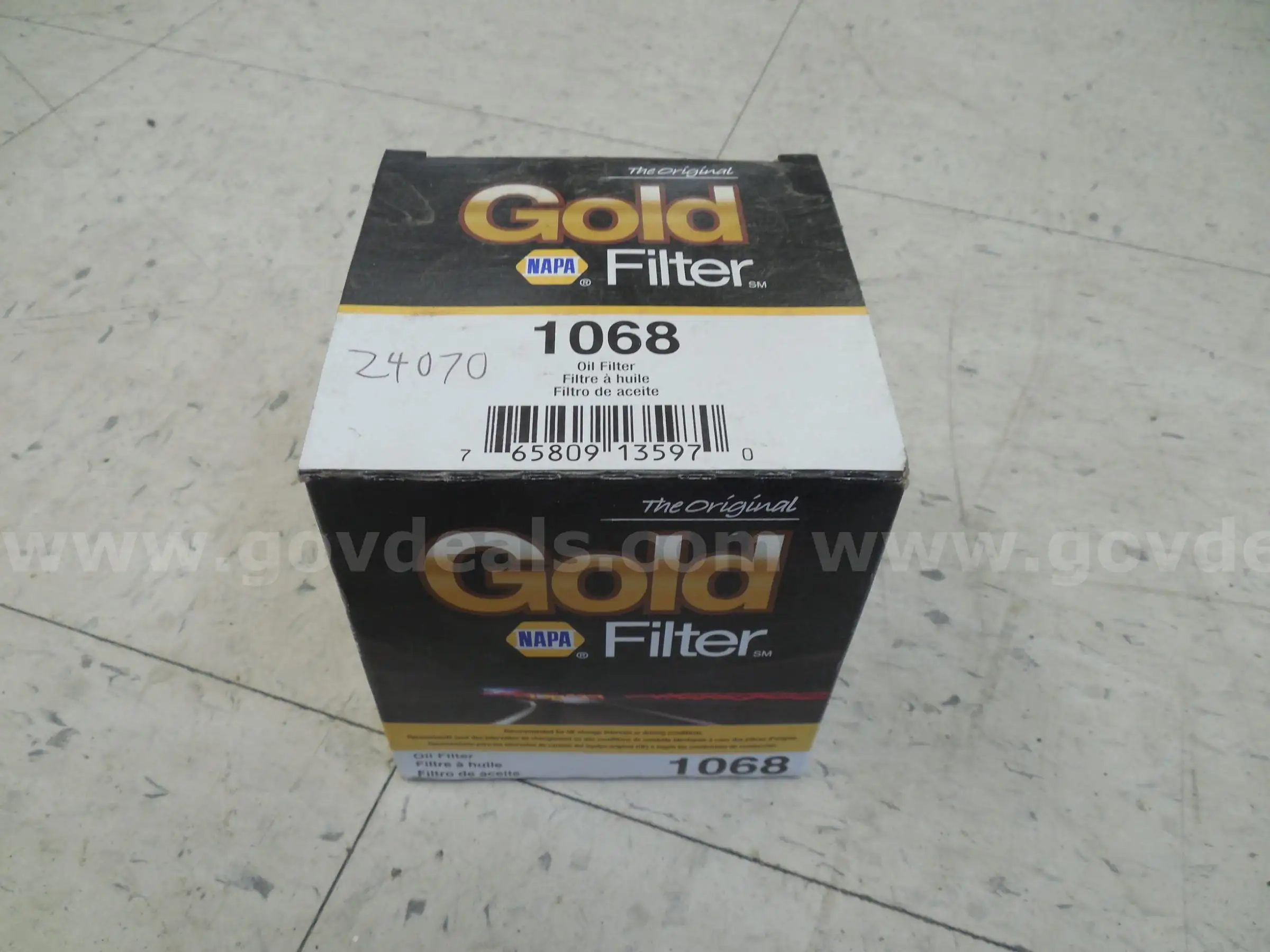 NAPA Gold oil filter 1068 - B