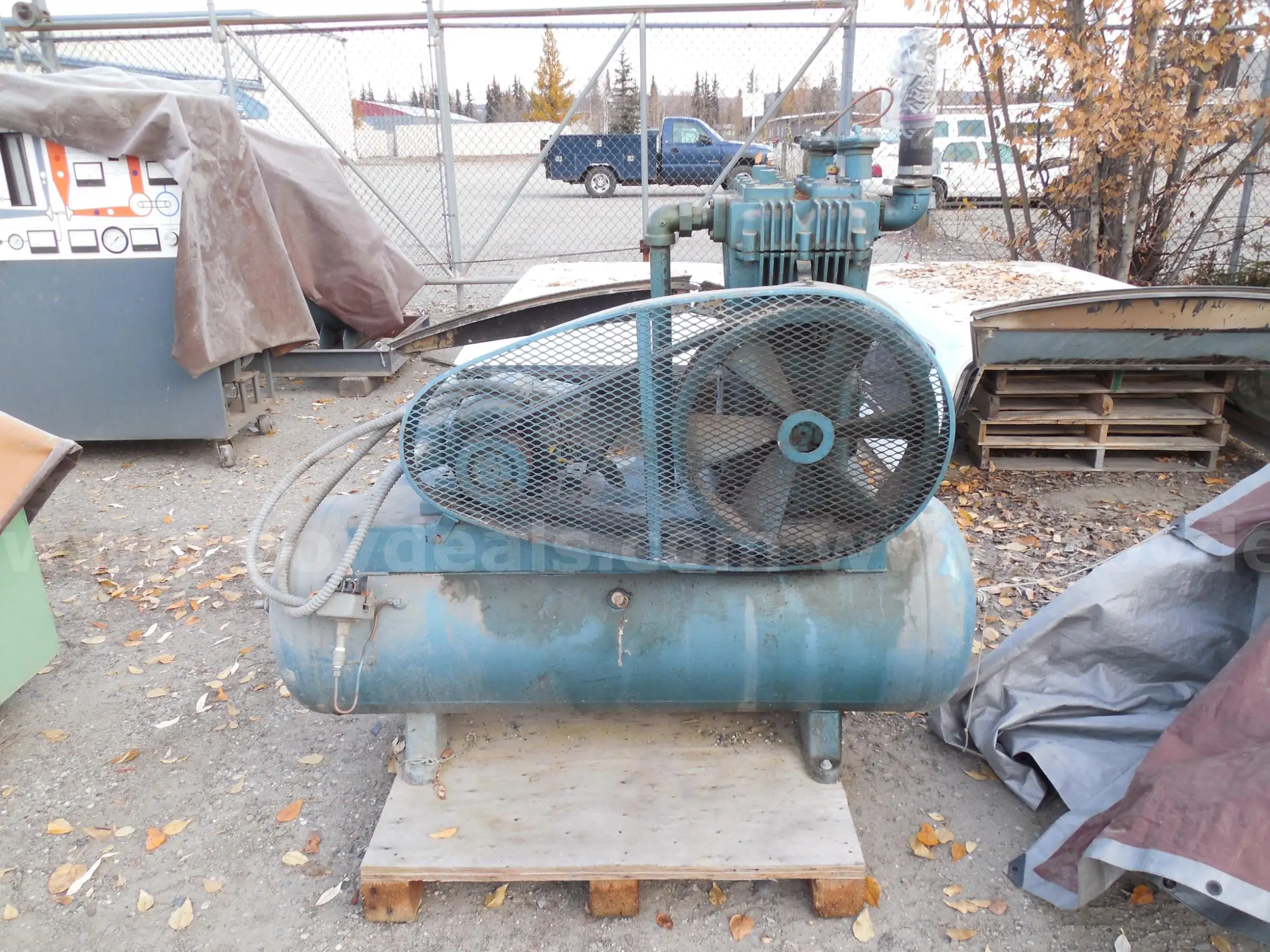 Large air compressor unit - A