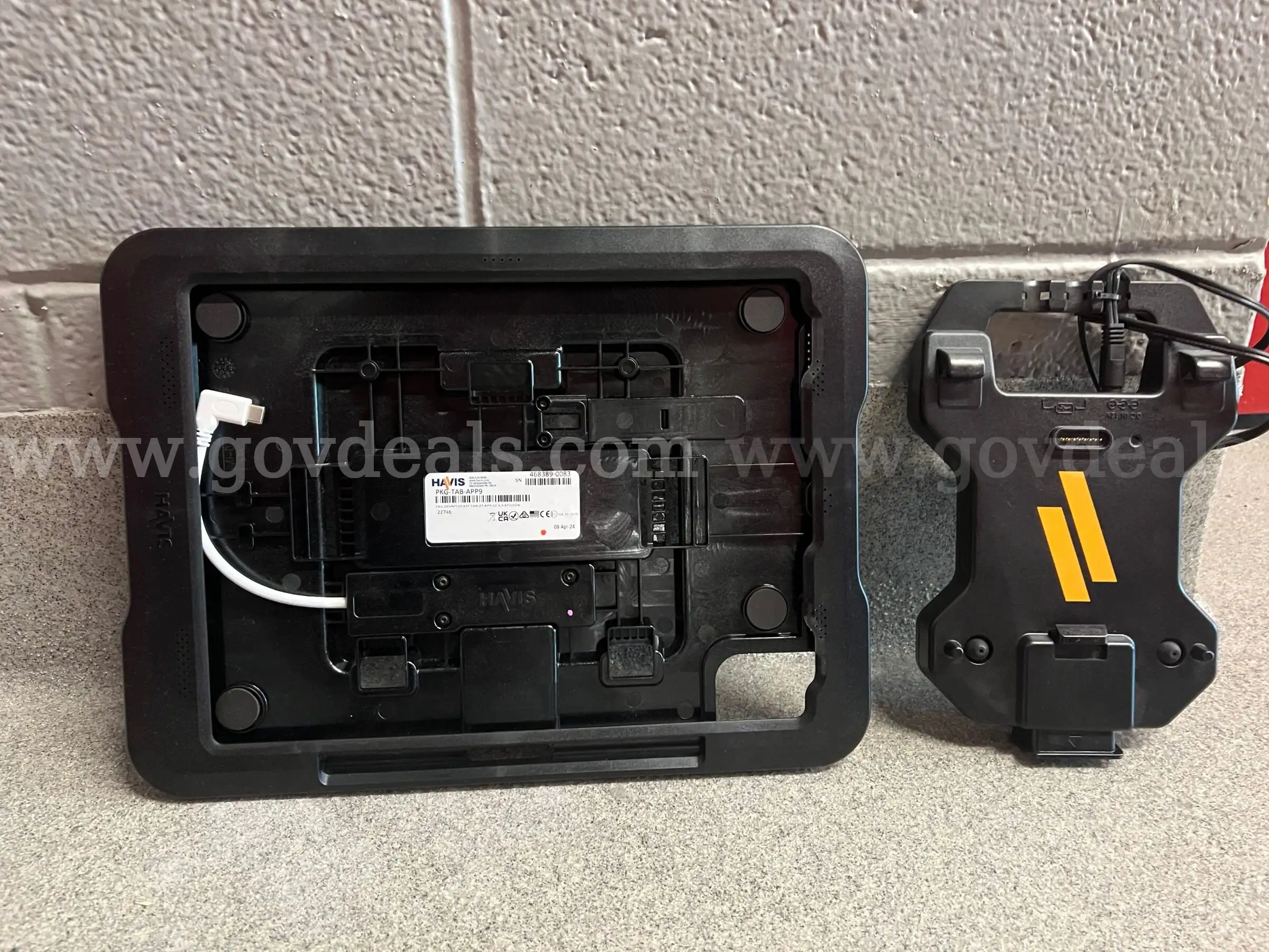 x6 Havis iPad Vehicle Mounts and Hard Cases