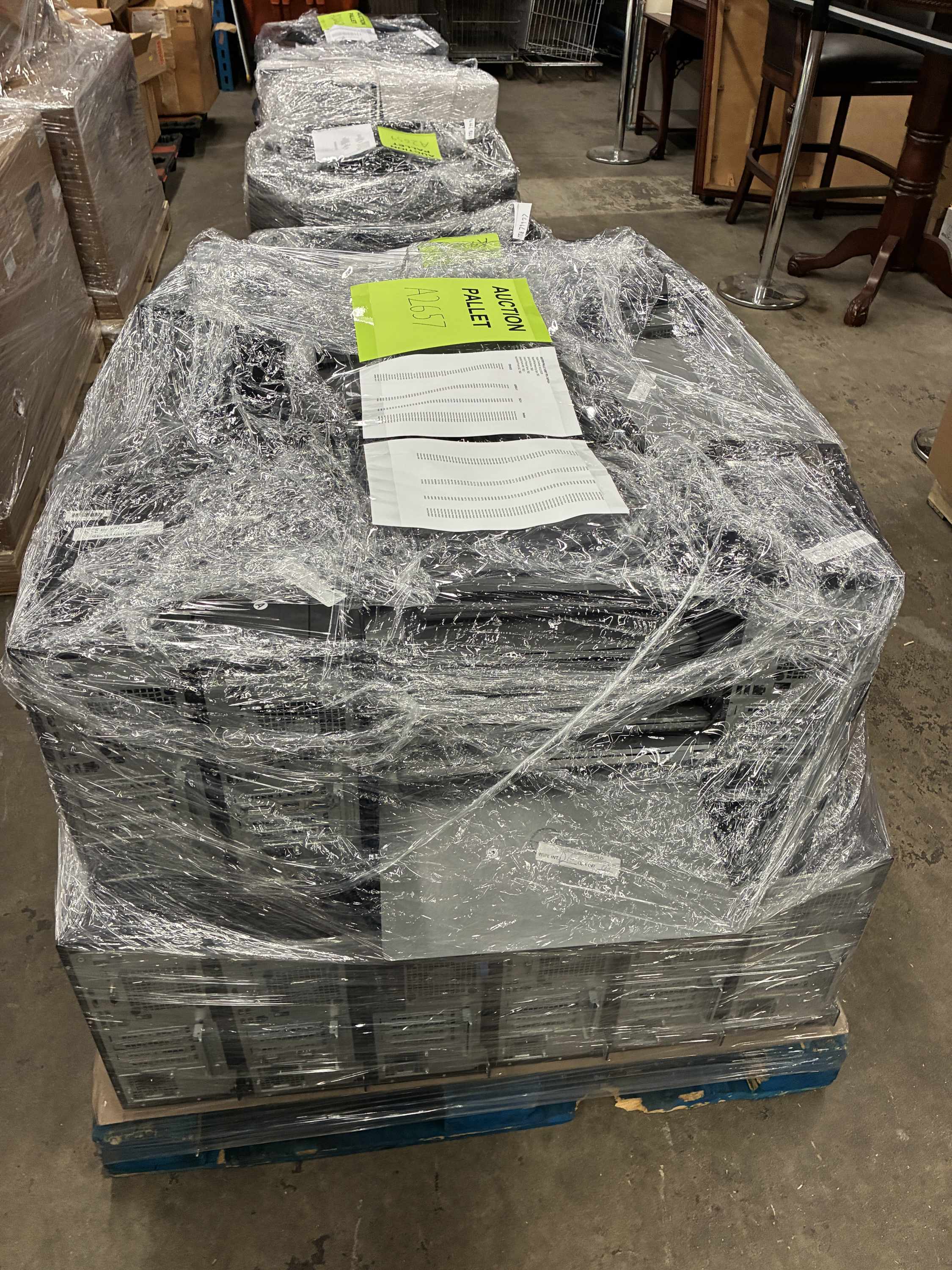 Pallet A2657 PC's and Laptops