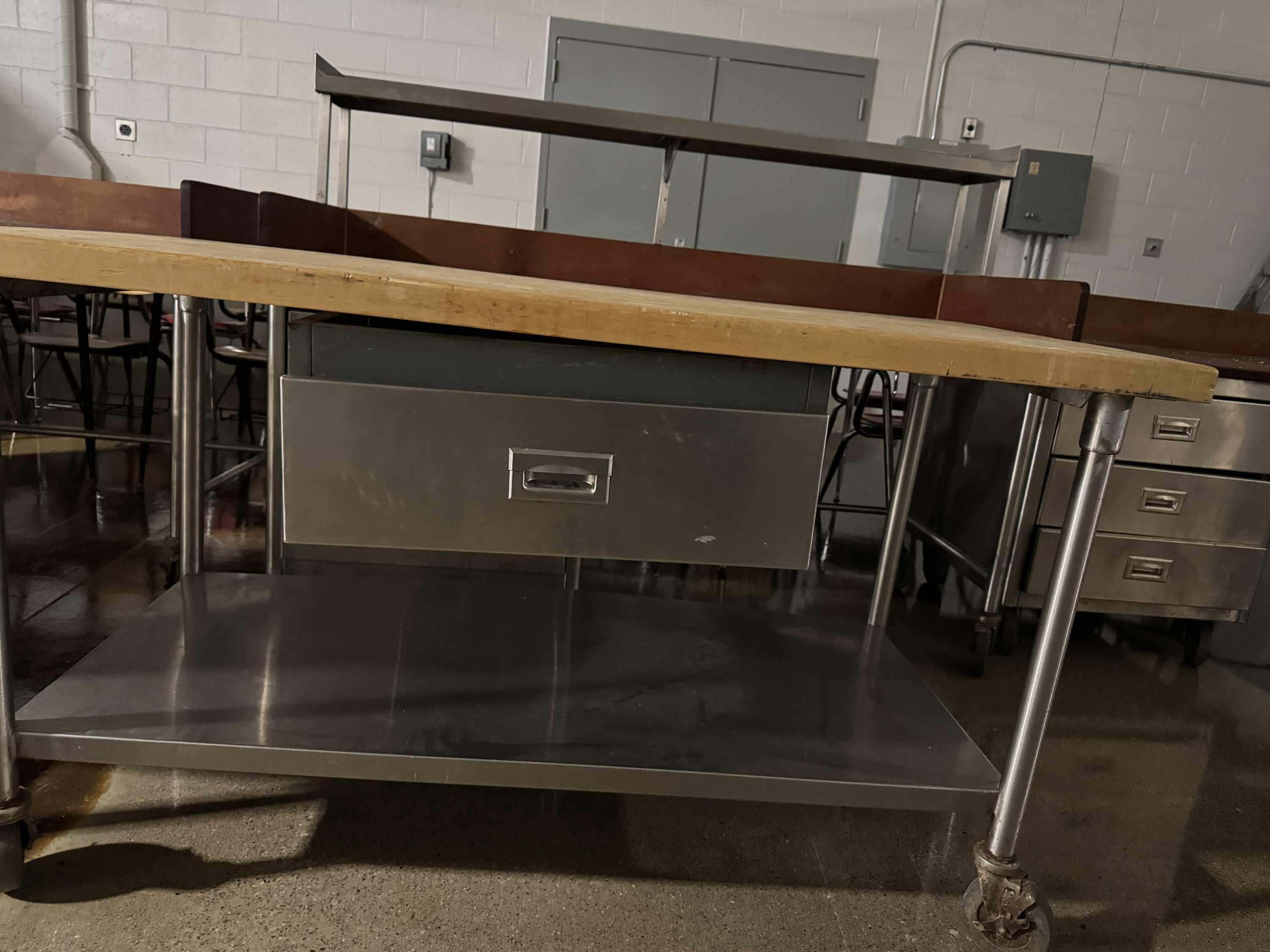 Commercial-grade Prep Table