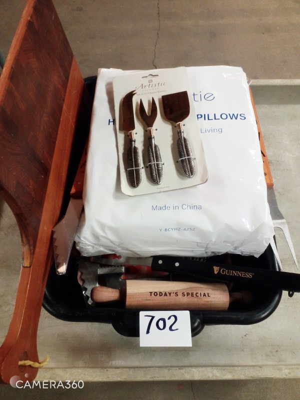 LOT # 702 TSA VARIOUS HOUSEHOLD KITCHEN/ BBQ ITEMS