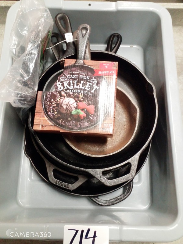 LOT # 714 TSA IRON SKILLETS/ HOUSEHOLD ITEMS