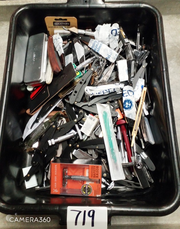 LOT # 719 TSA RAZORS AND BLADES - VARIOUS