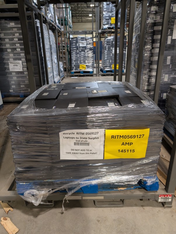 Lot # 20663 - Pallet of UNTESTED Lenovo Laptops - (275 Approx)