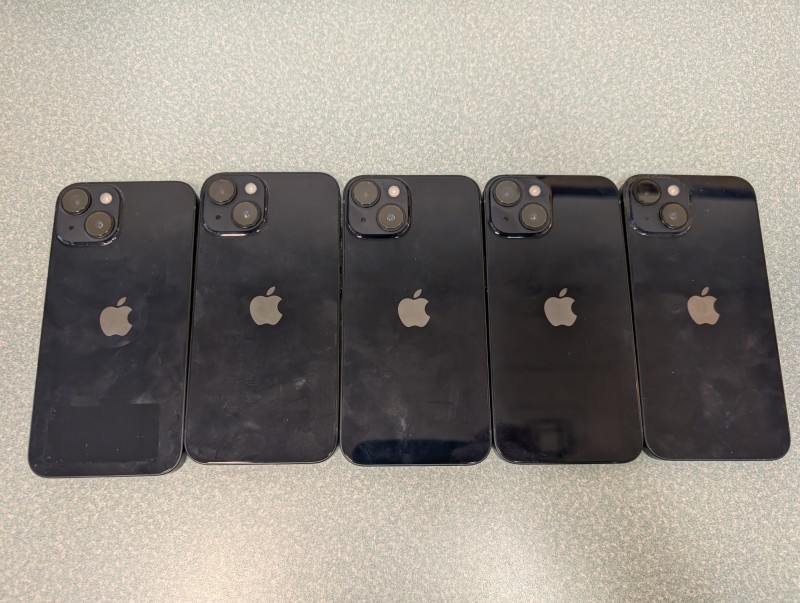 Lot # 20668 - 5 TESTED iPhones 14 128 GB