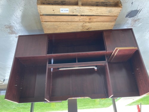 WOODEN DESK WITH HUTCH (IBID HS)