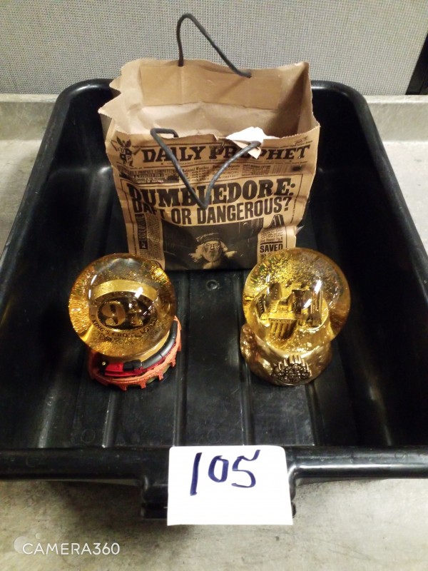 LOT # 105 TSA HARRY POTTER ITEMS - VARIOUS