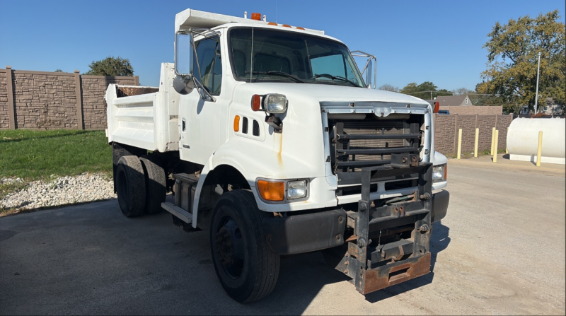 2001 Sterling L7501