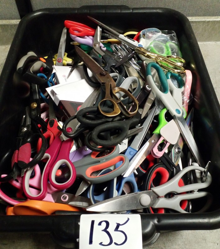 LOT # 135 TSA ASSORTED SCISSORS