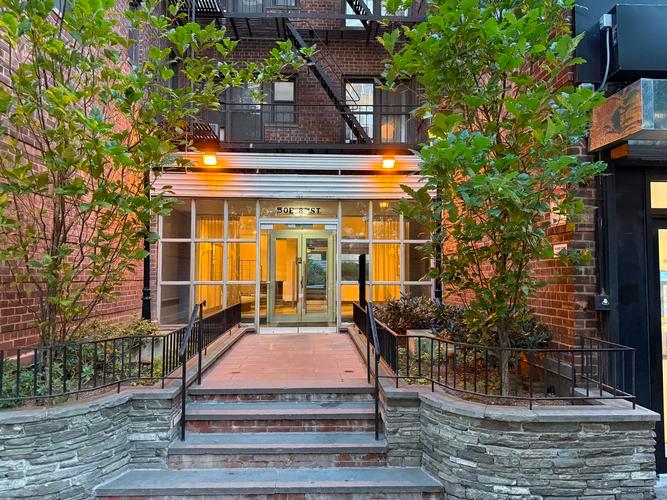 Foreclosure in NEW YORK, NY