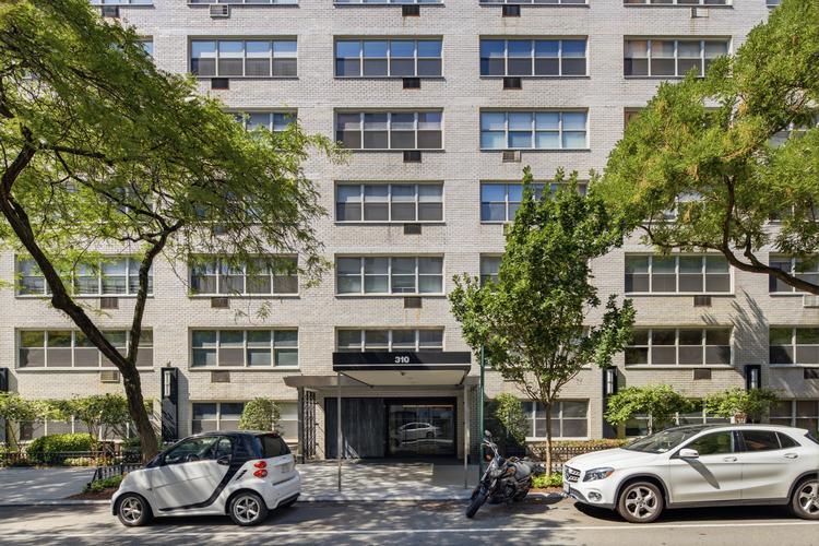 Foreclosure in NEW YORK, NY